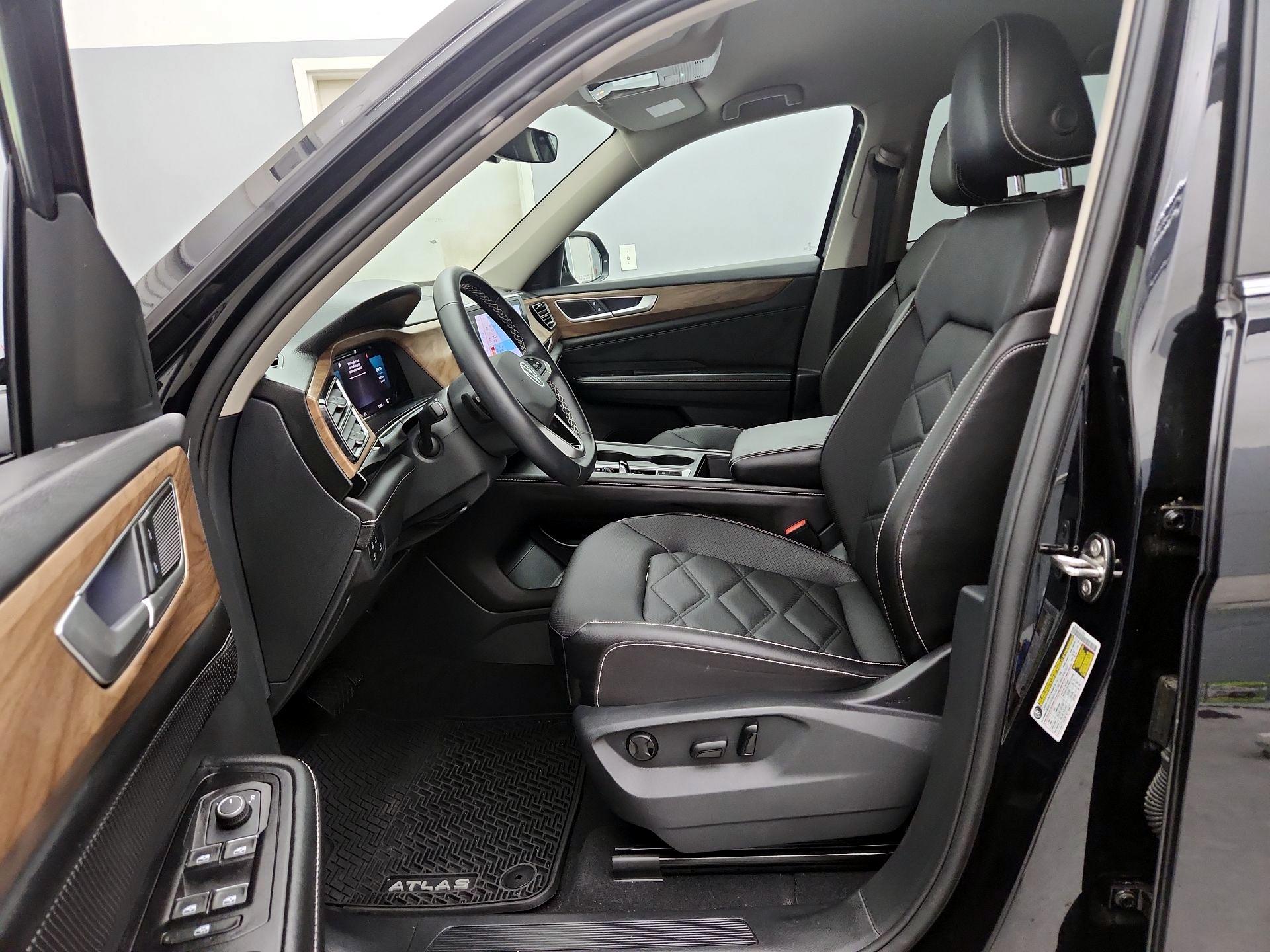 Thumbnail: 2025 Volkswagen Atlas - 11