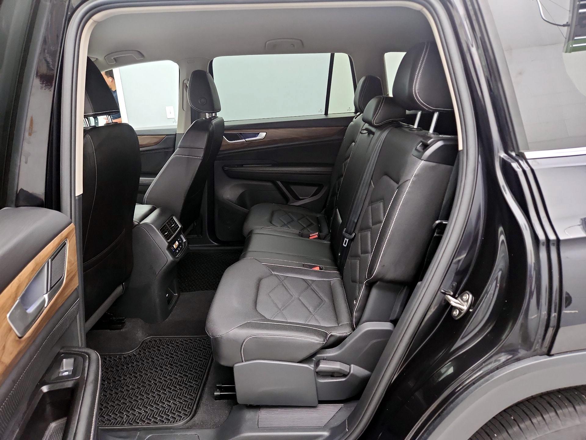 Thumbnail: 2025 Volkswagen Atlas - 19