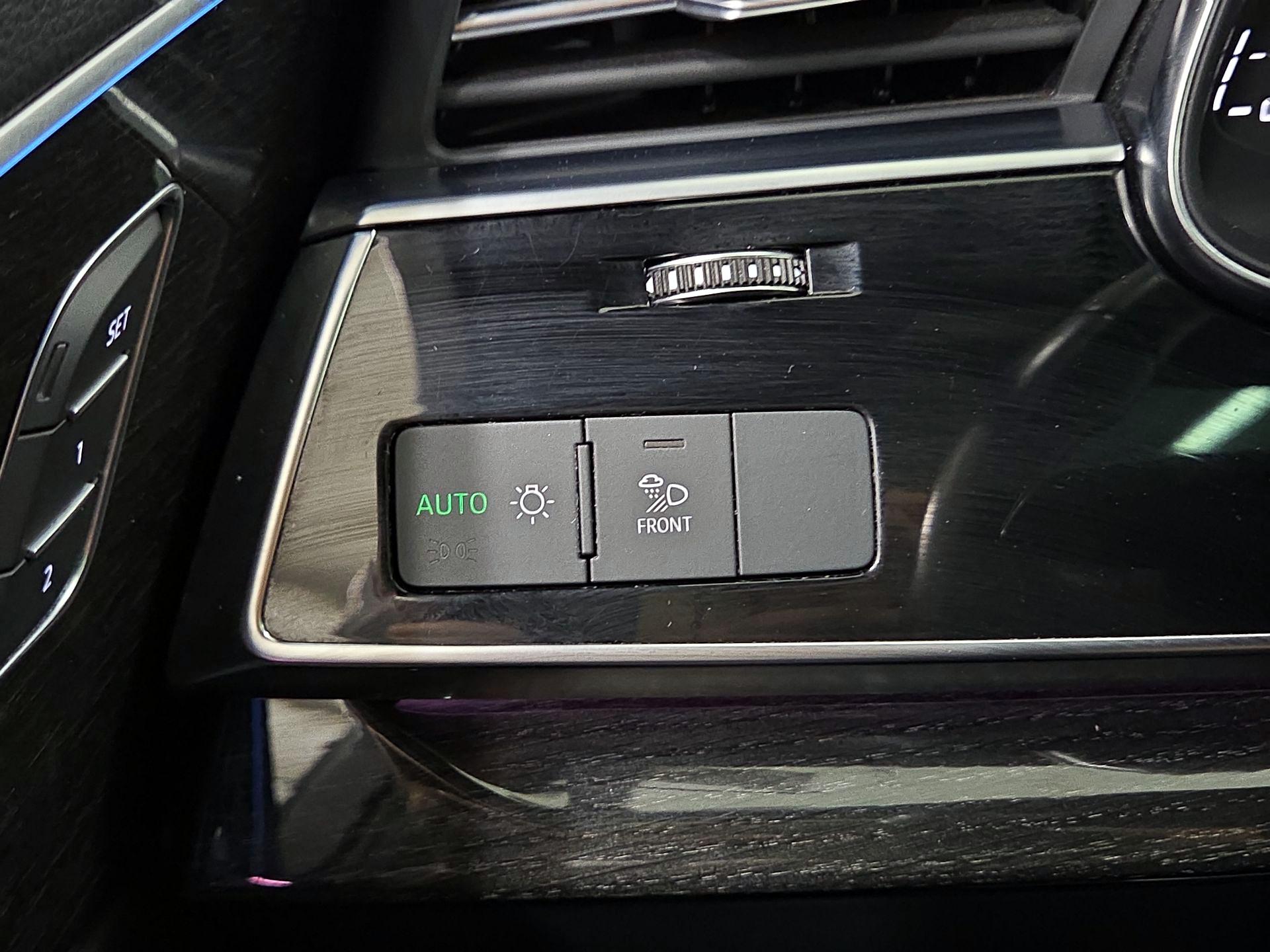 Thumbnail: 2022 Audi Q7 - 13
