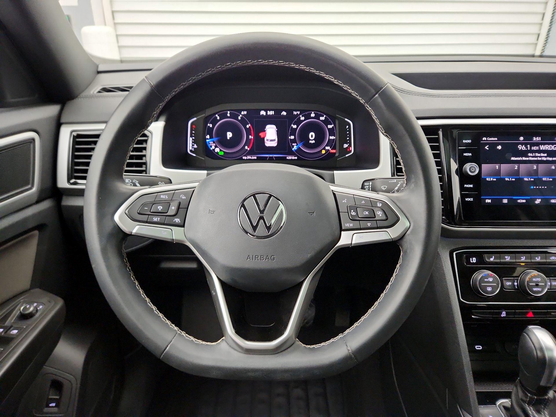 Thumbnail: 2023 Volkswagen Atlas - 10