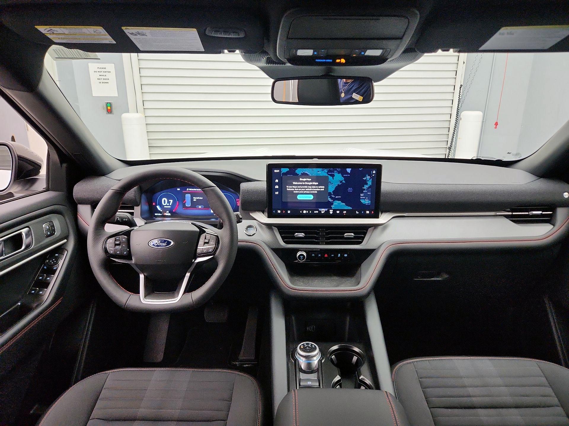Thumbnail: 2026 Ford Explorer - 9