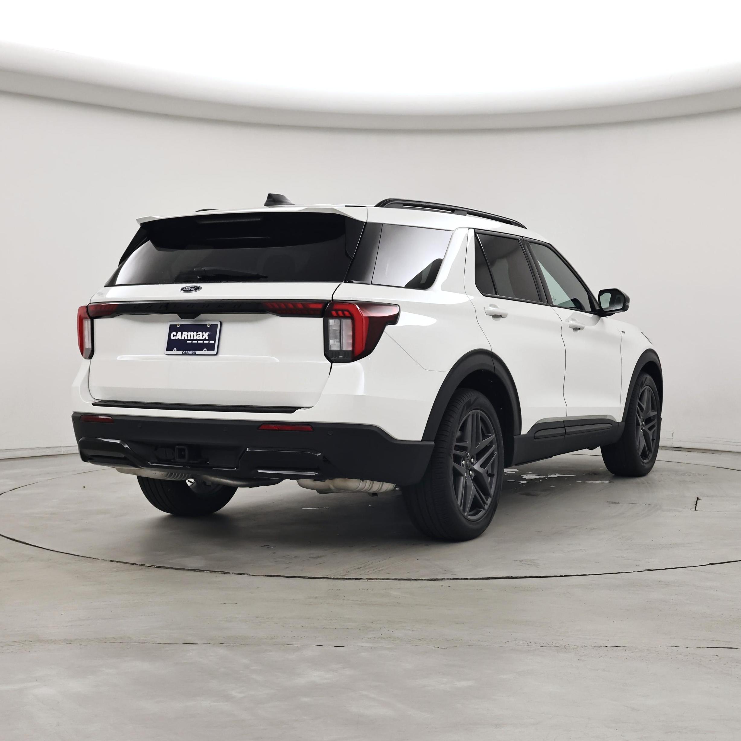 Thumbnail: 2026 Ford Explorer - 8