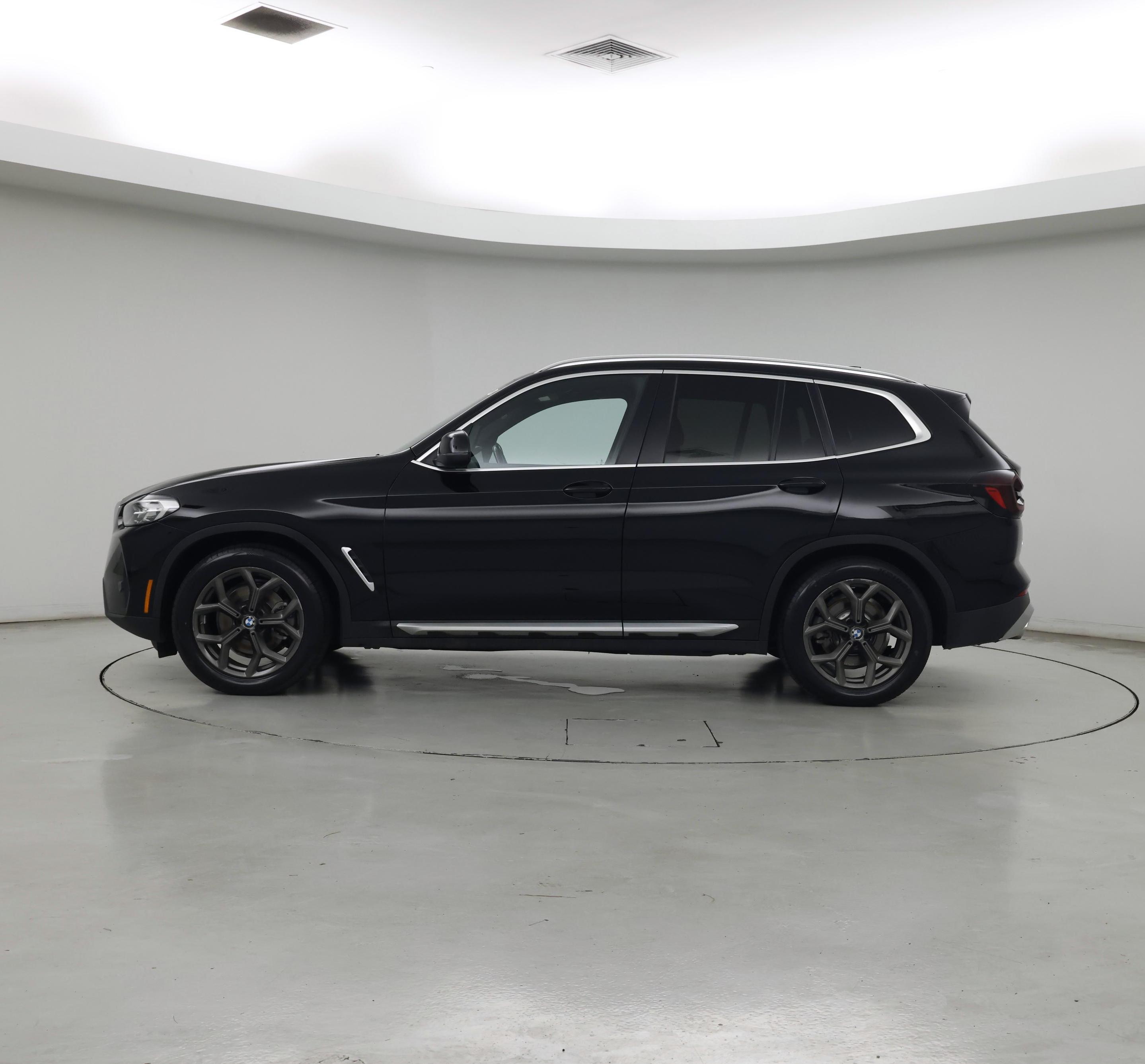 Thumbnail: 2022 BMW X3 - 3