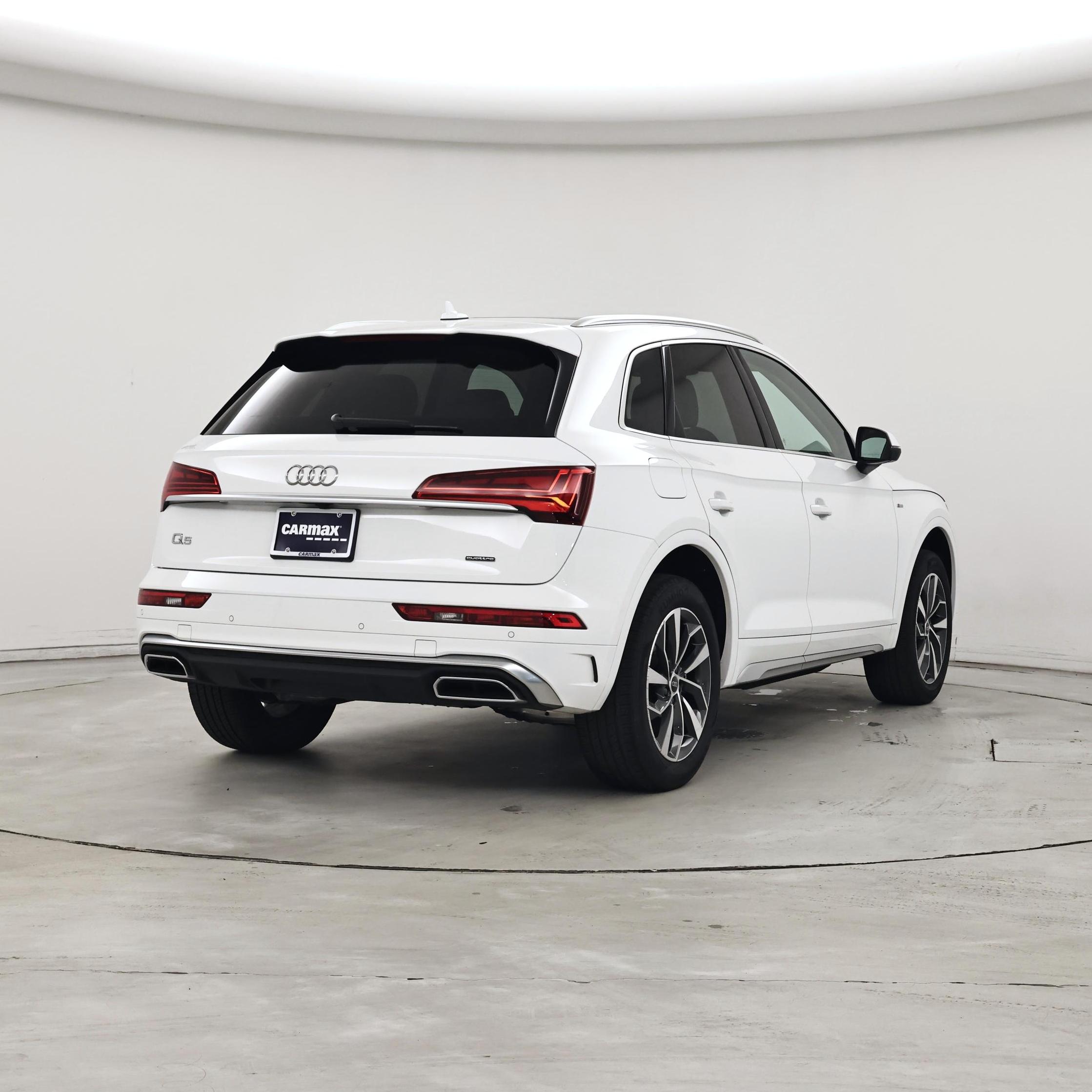 Thumbnail: 2024 Audi Q5 - 8