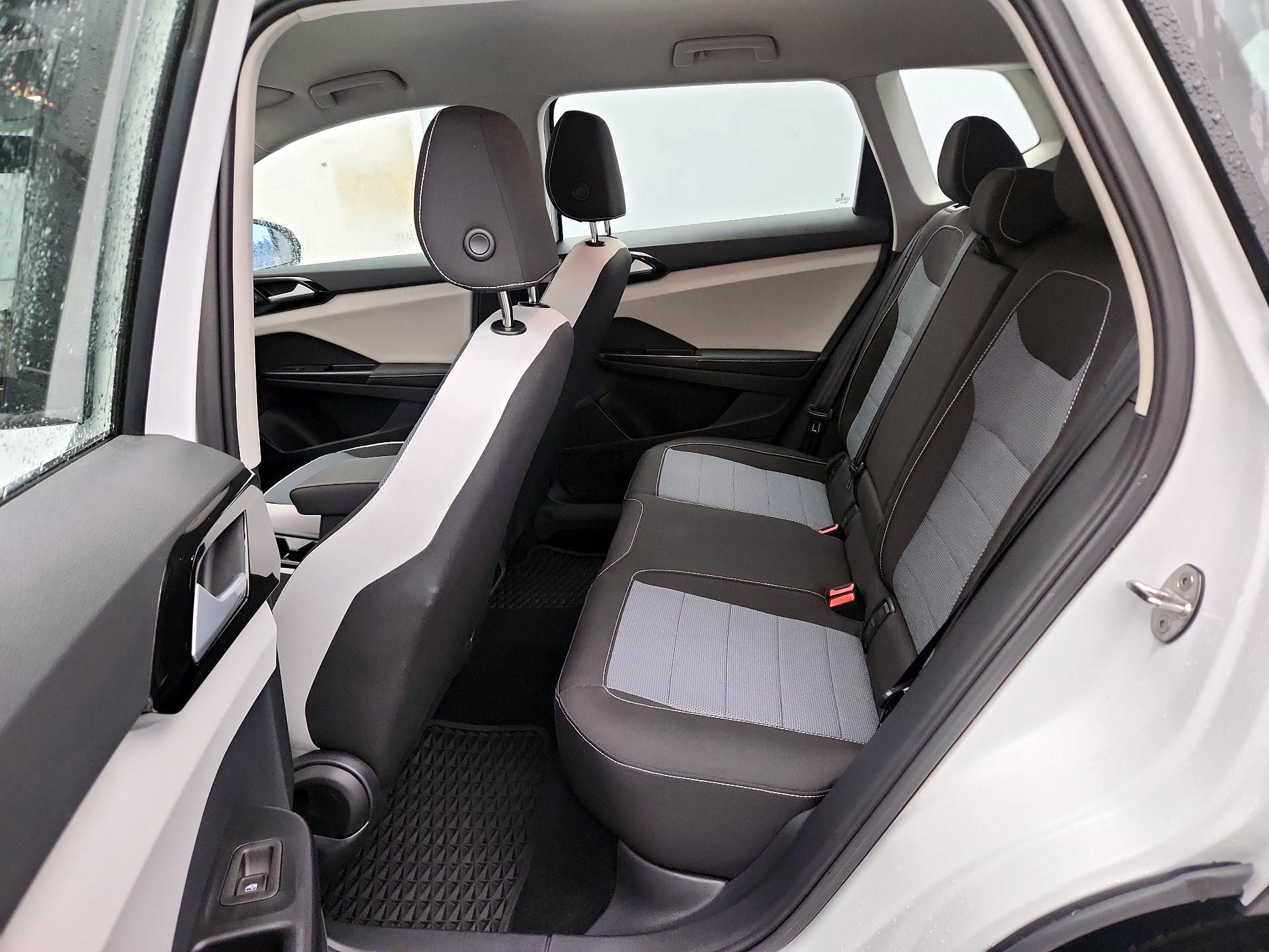 Thumbnail: 2025 Volkswagen Taos - 19