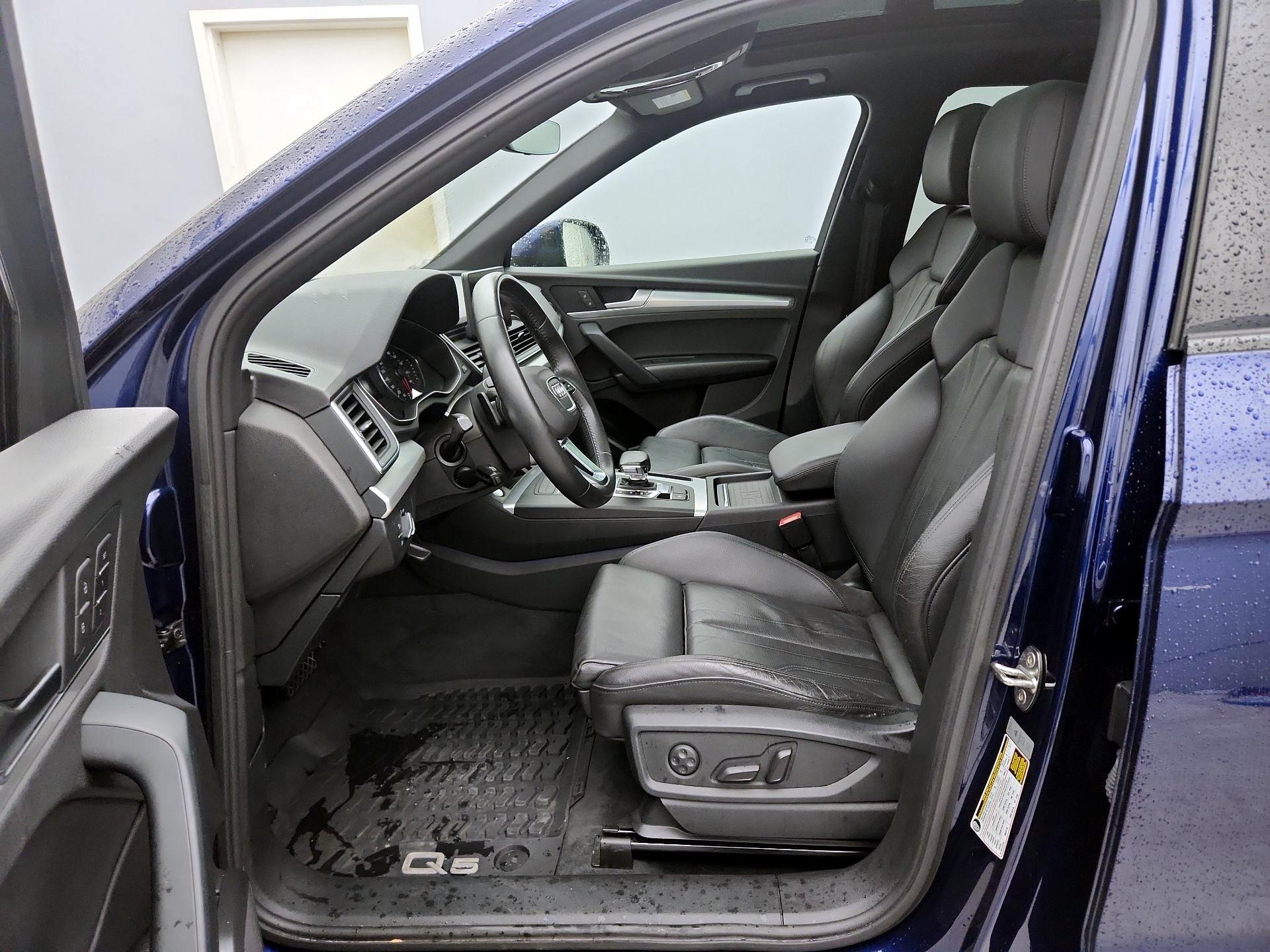 Thumbnail: 2020 Audi Q5 - 11