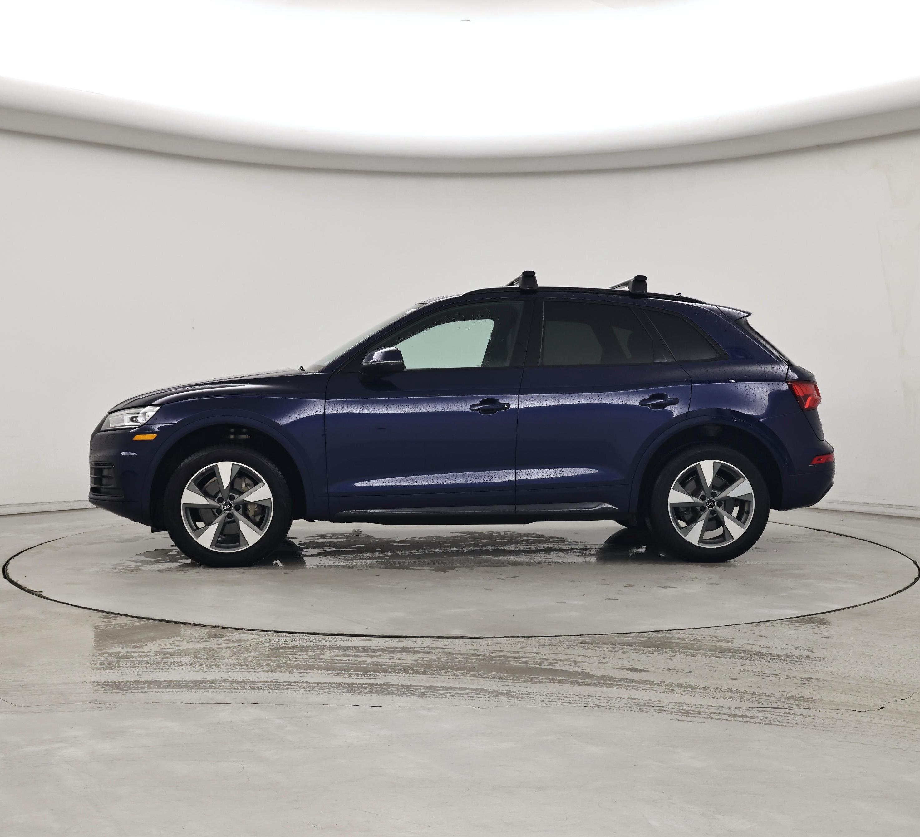 Thumbnail: 2020 Audi Q5 - 3
