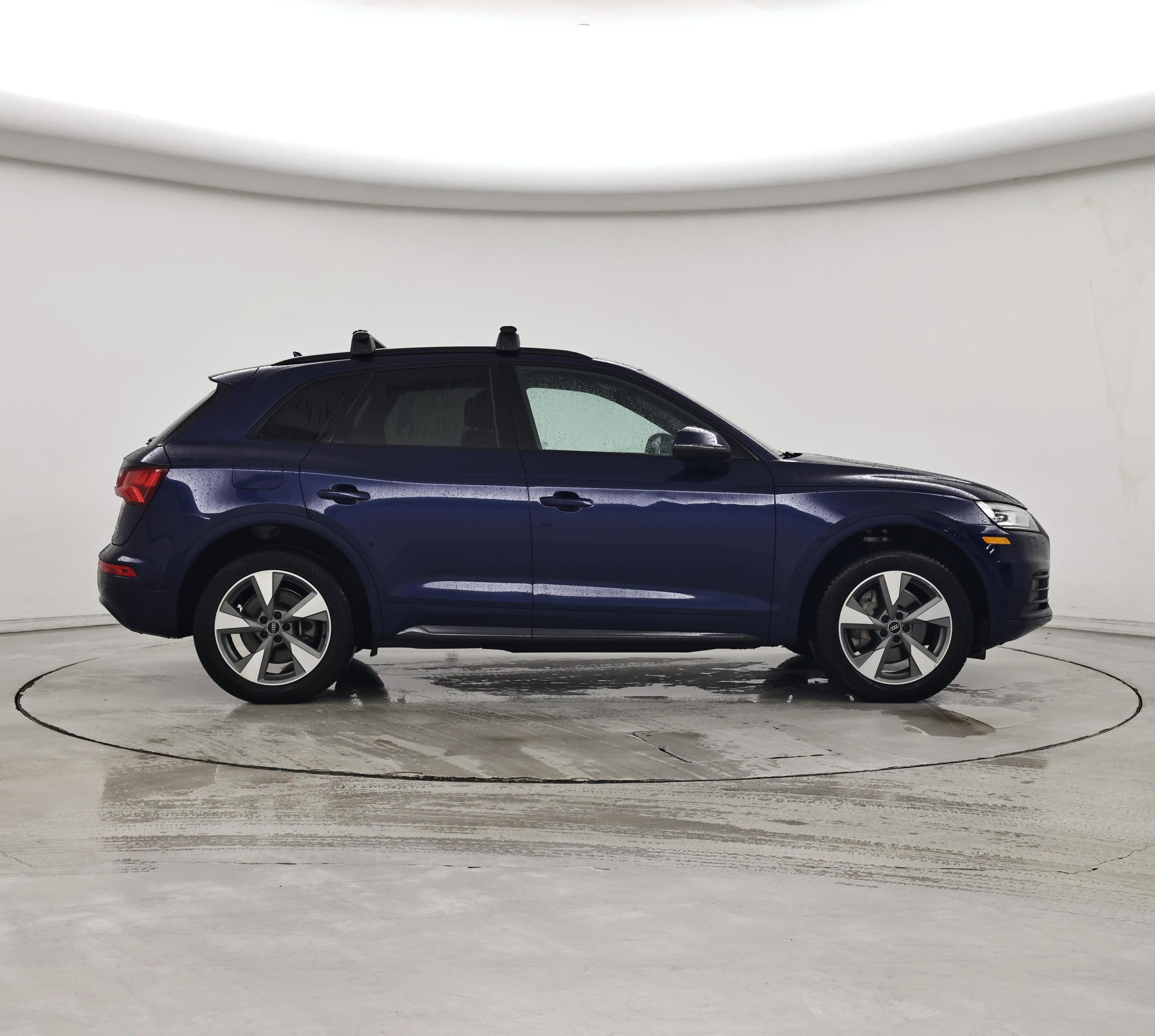 Thumbnail: 2020 Audi Q5 - 7