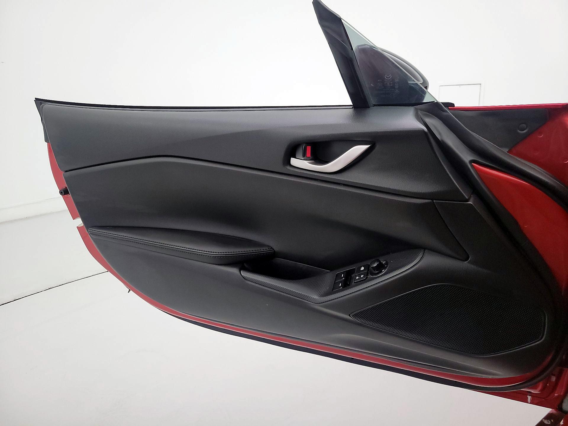 Thumbnail: 2023 Mazda MX-5 Miata - 12