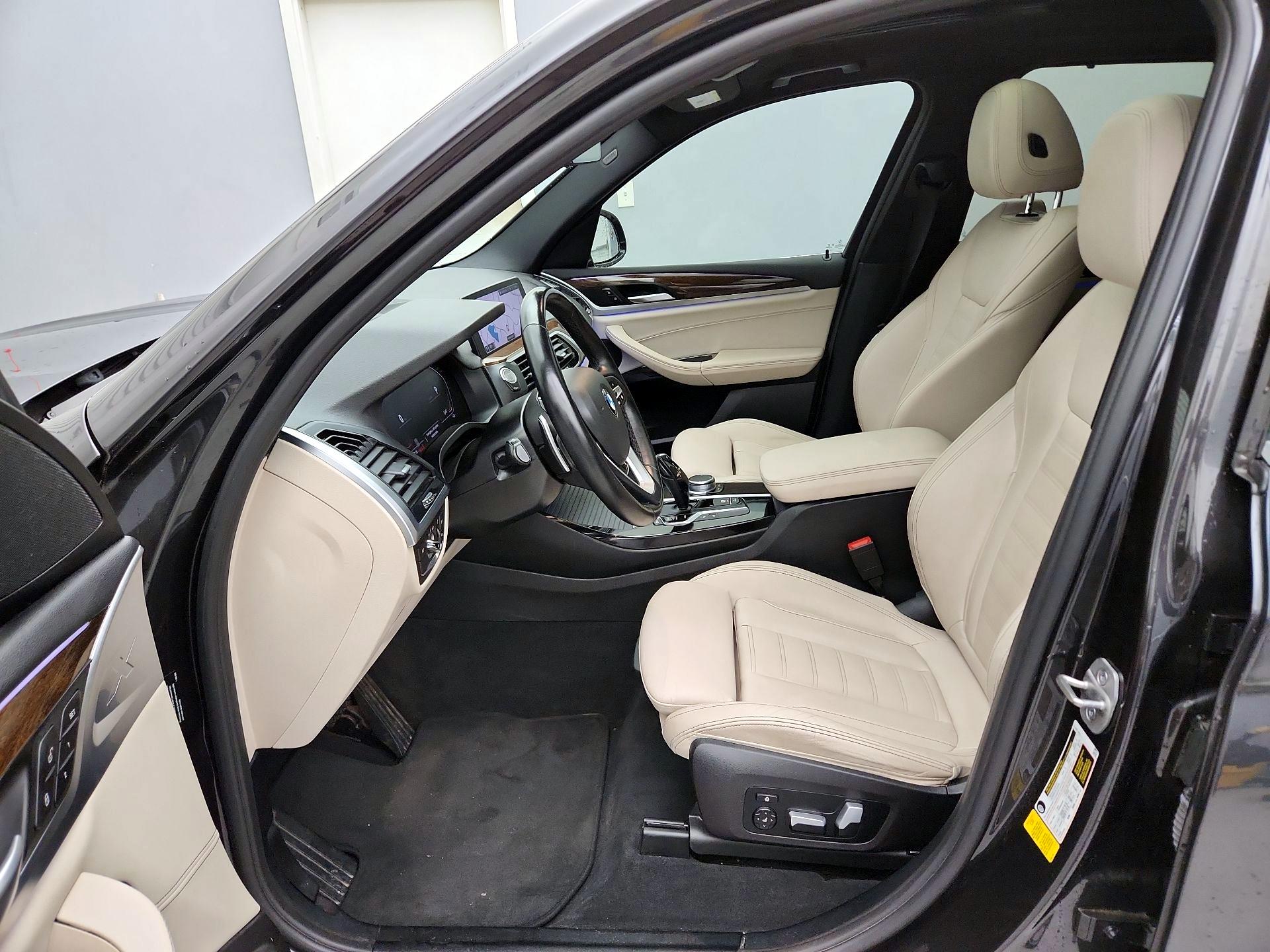 Thumbnail: 2021 BMW X3 - 11
