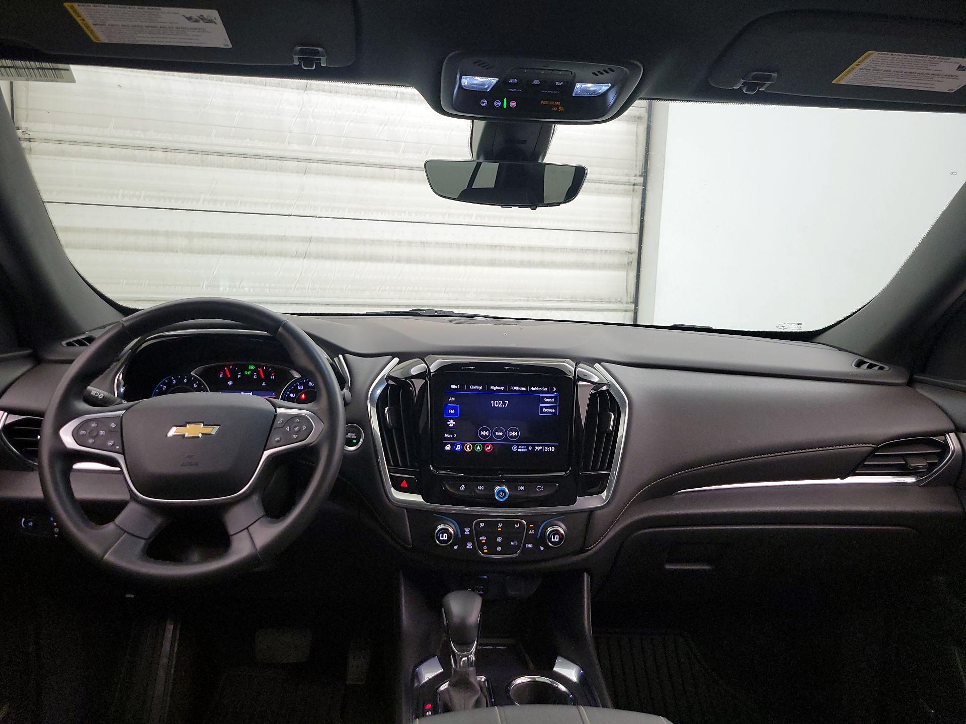 Thumbnail: 2023 Chevrolet Traverse - 9