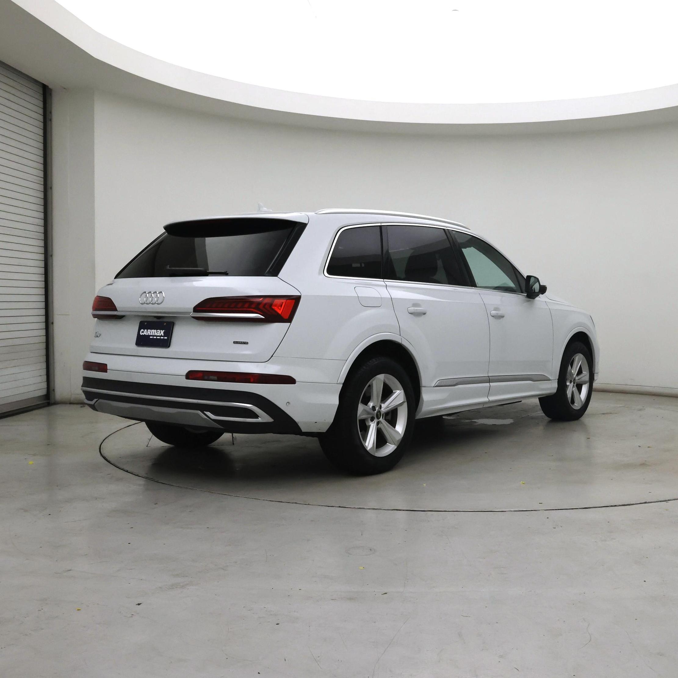 Thumbnail: 2023 Audi Q7 - 8