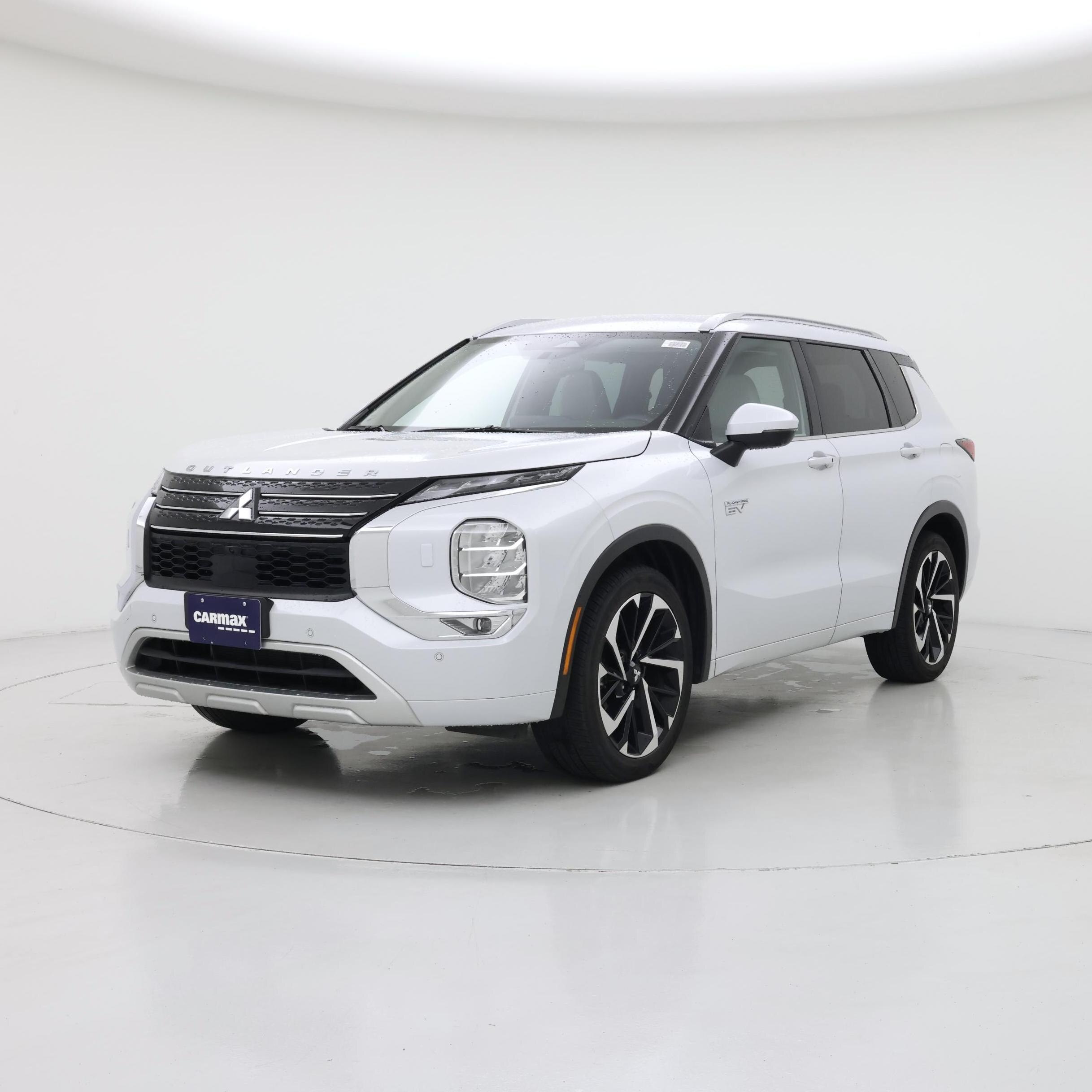 Thumbnail: 2023 Mitsubishi Outlander - 4