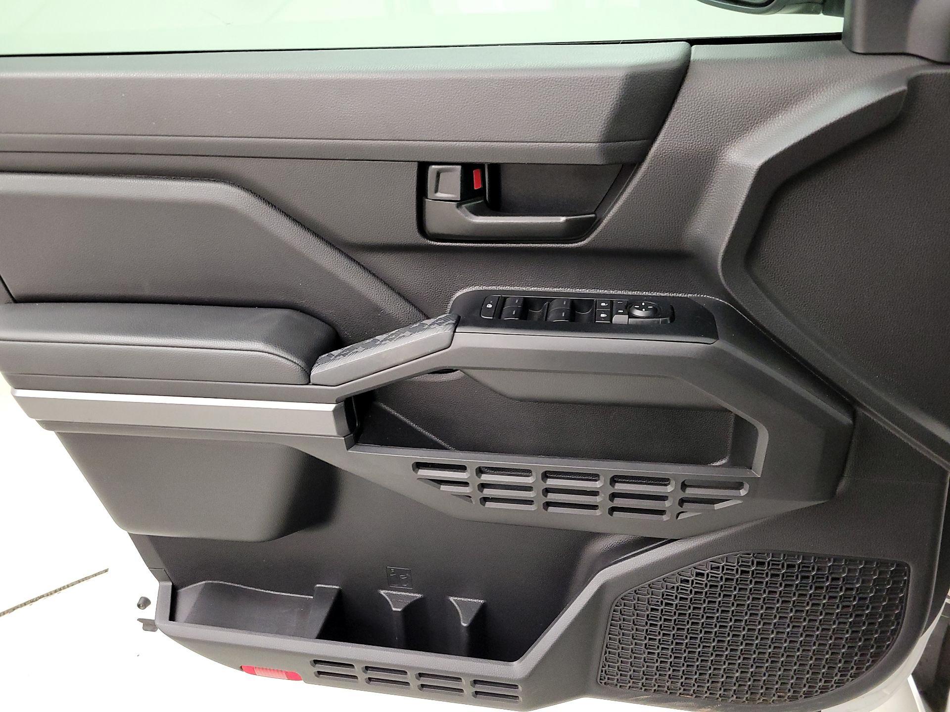 Thumbnail: 2024 Toyota Tacoma - 12