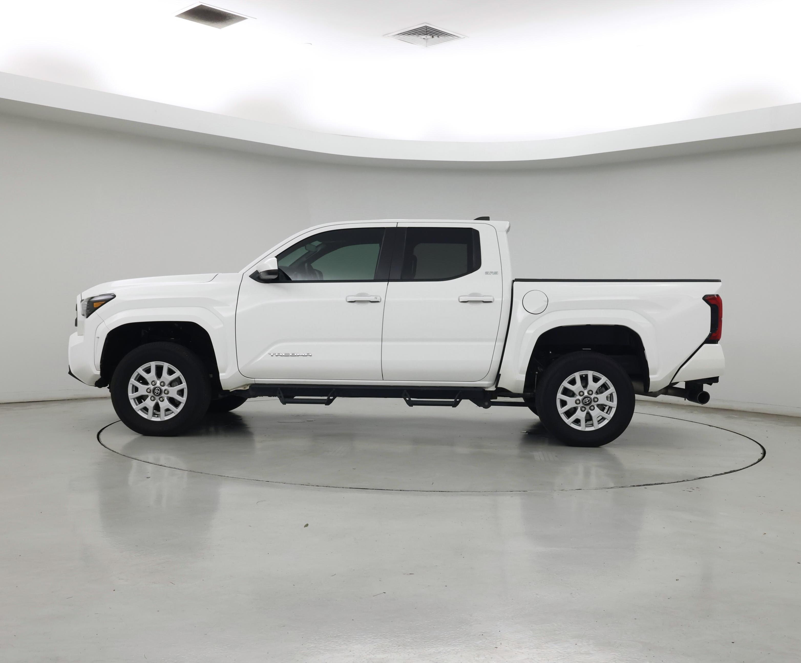 Thumbnail: 2024 Toyota Tacoma - 3