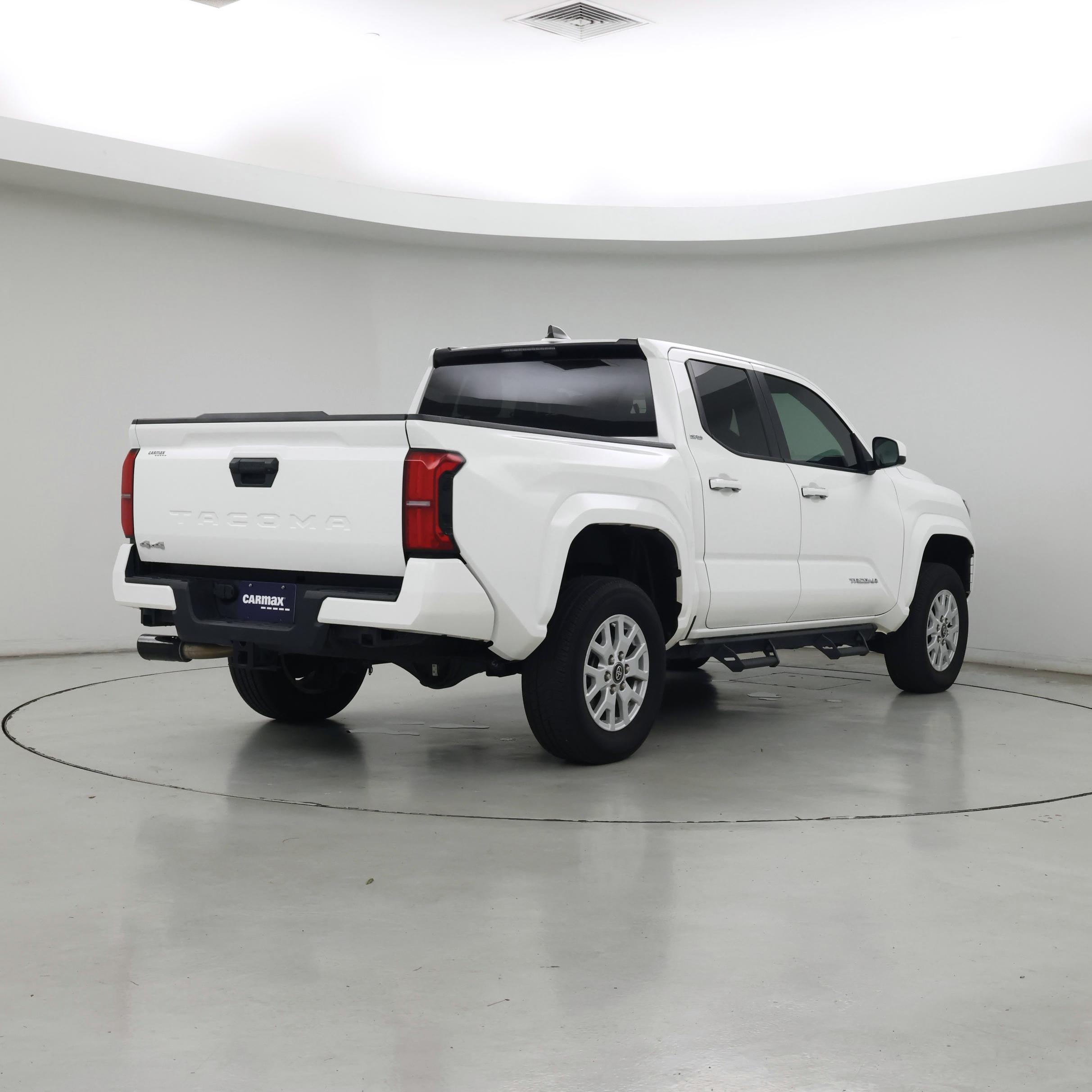 Thumbnail: 2024 Toyota Tacoma - 8