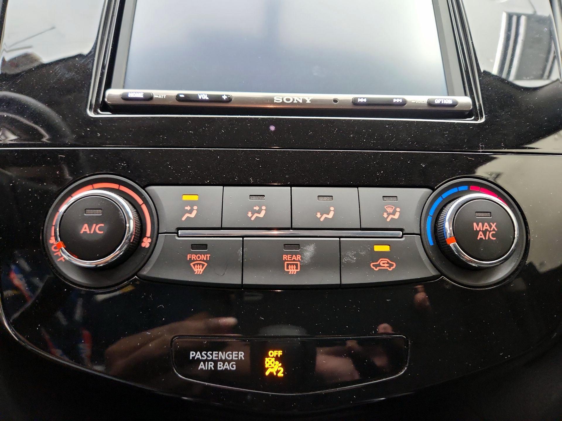 Thumbnail: 2016 Nissan Rogue - 16