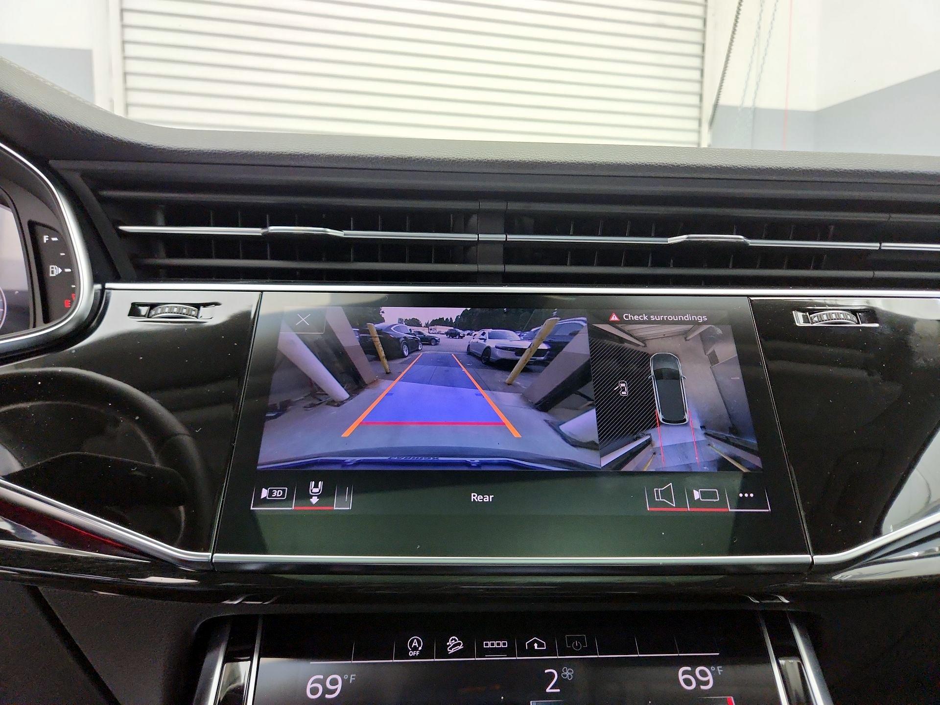 Thumbnail: 2023 Audi Q7 - 15