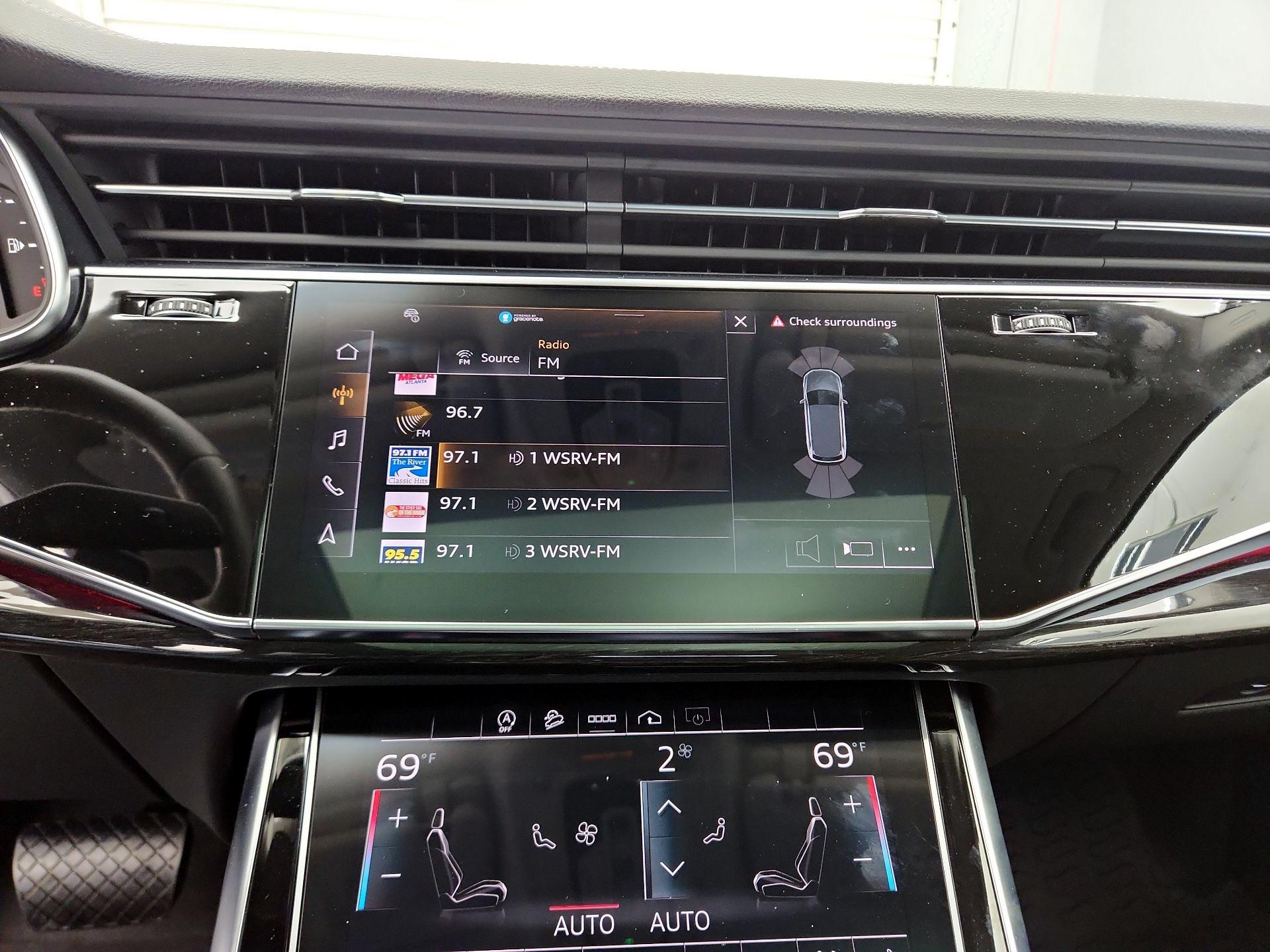 Thumbnail: 2023 Audi Q7 - 16