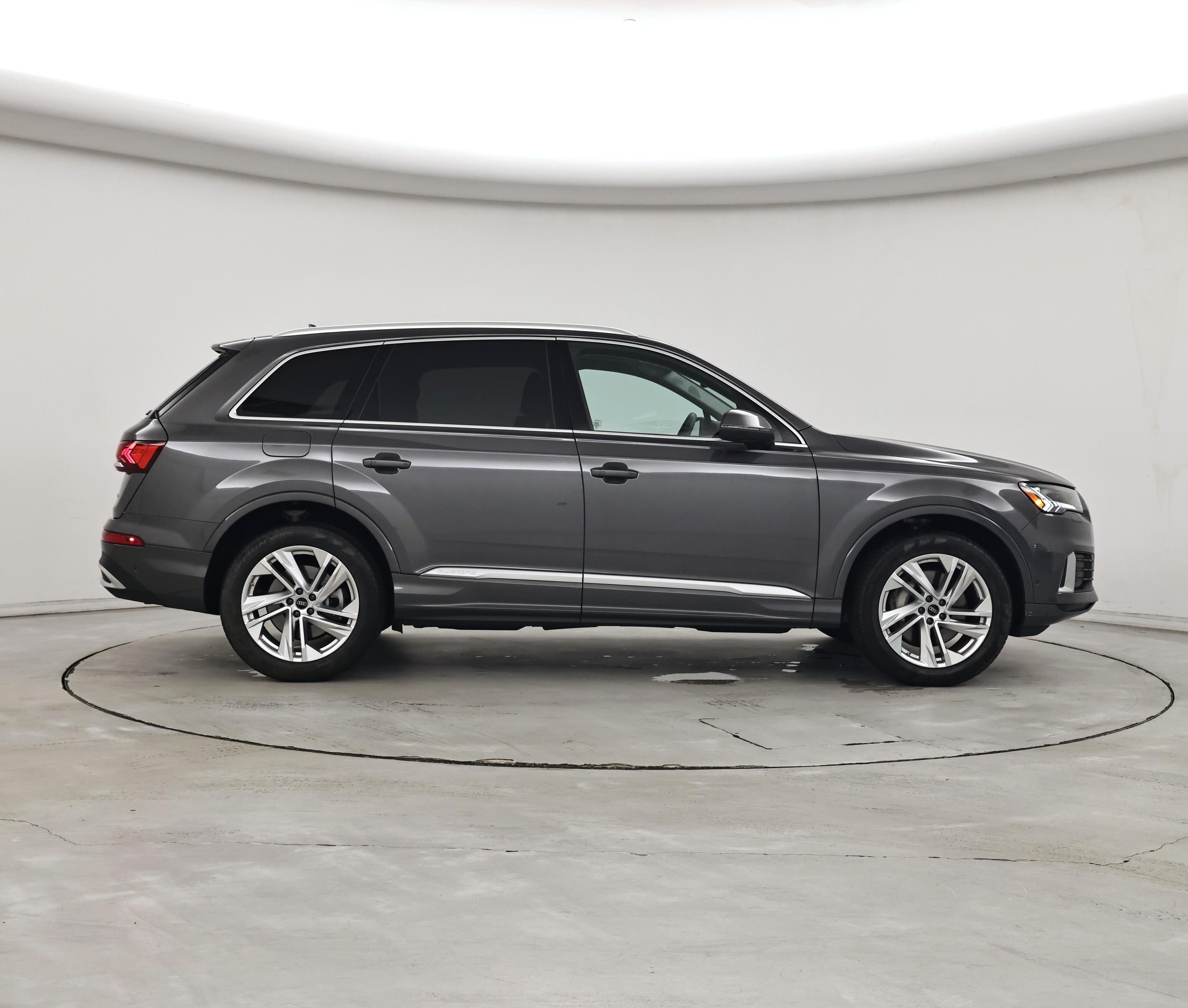 Thumbnail: 2023 Audi Q7 - 7