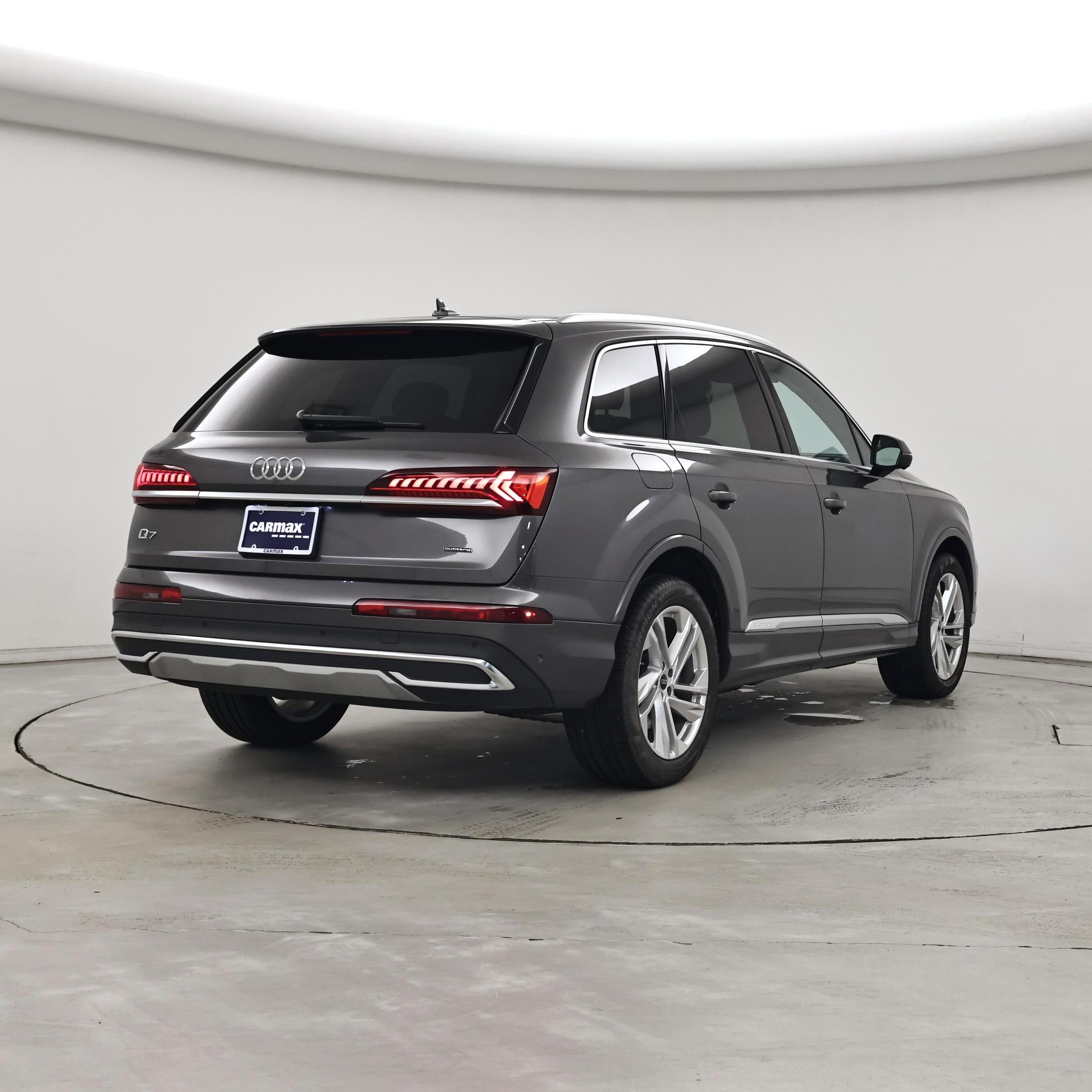 Thumbnail: 2023 Audi Q7 - 8