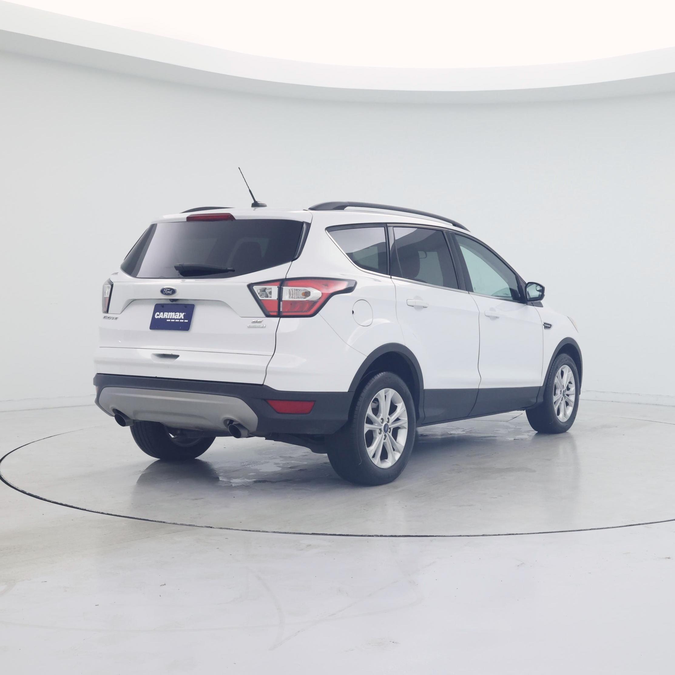 Thumbnail: 2018 Ford Escape - 8