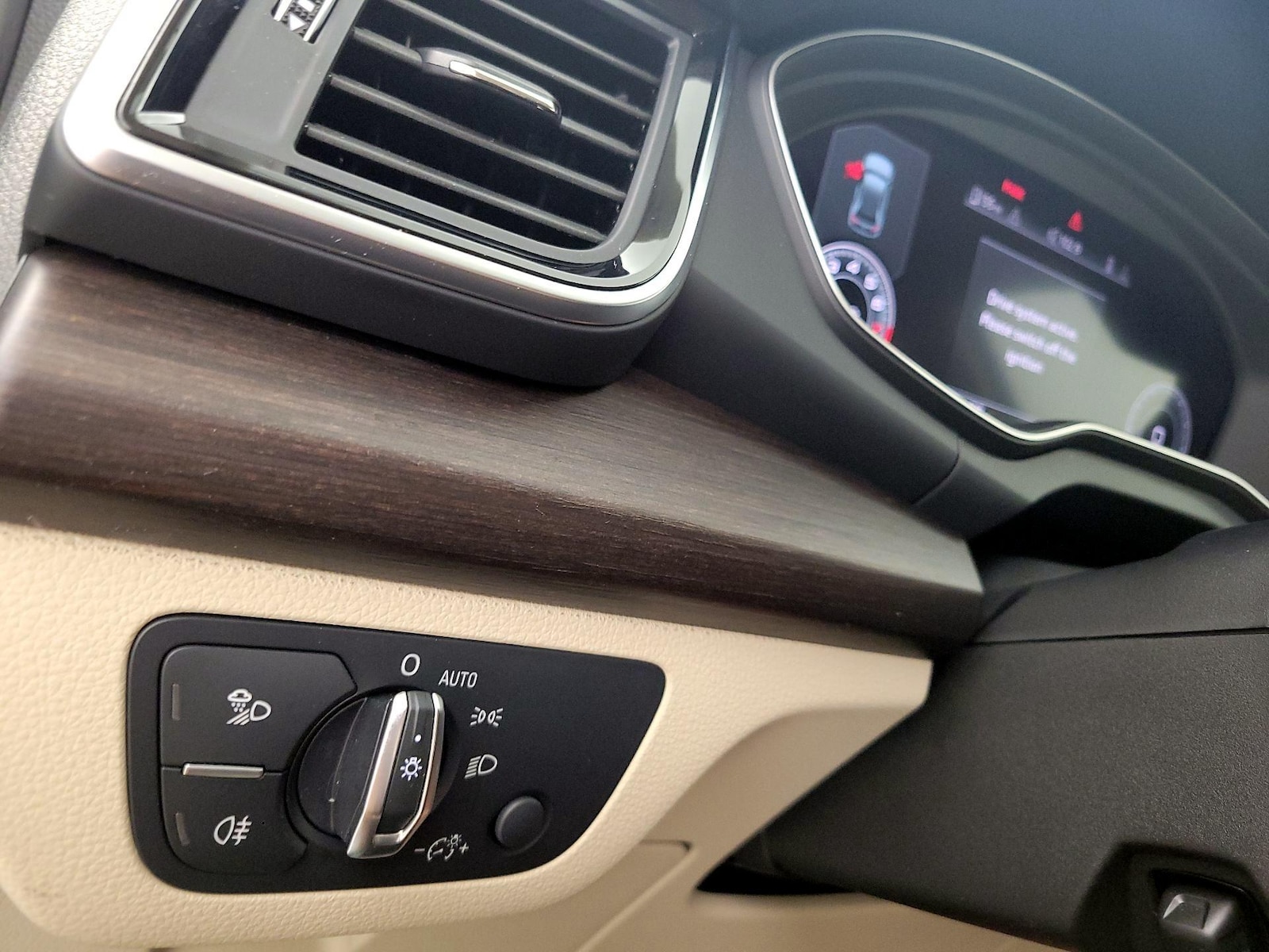 2023 Audi Q5 Premium Plus - Photo 14
