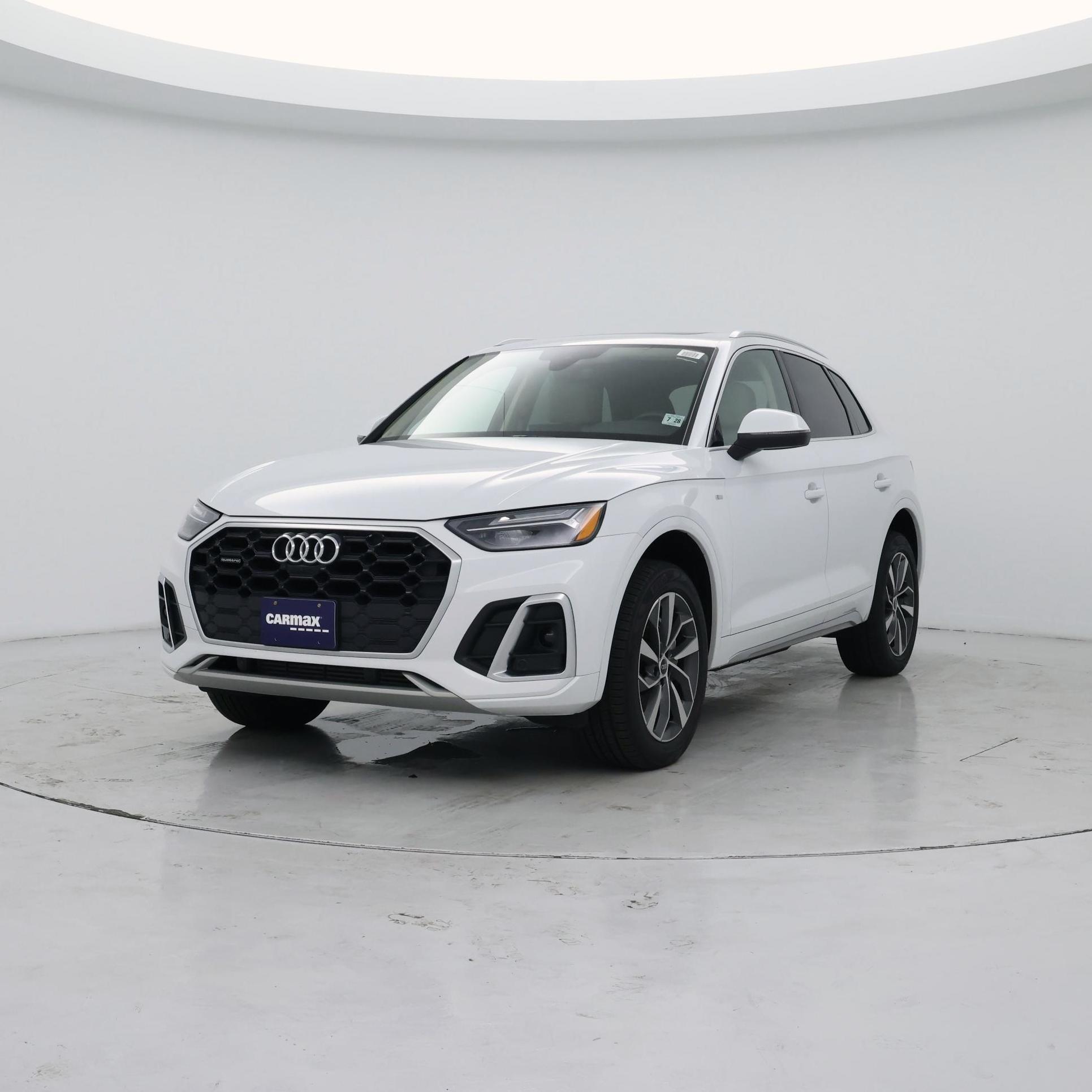 Thumbnail: 2023 Audi Q5 - 4