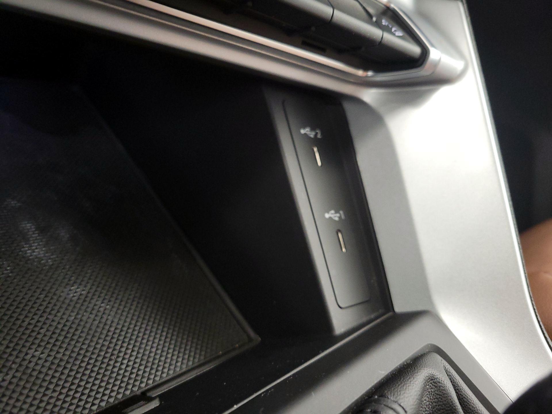 Thumbnail: 2023 Audi Q3 - 18