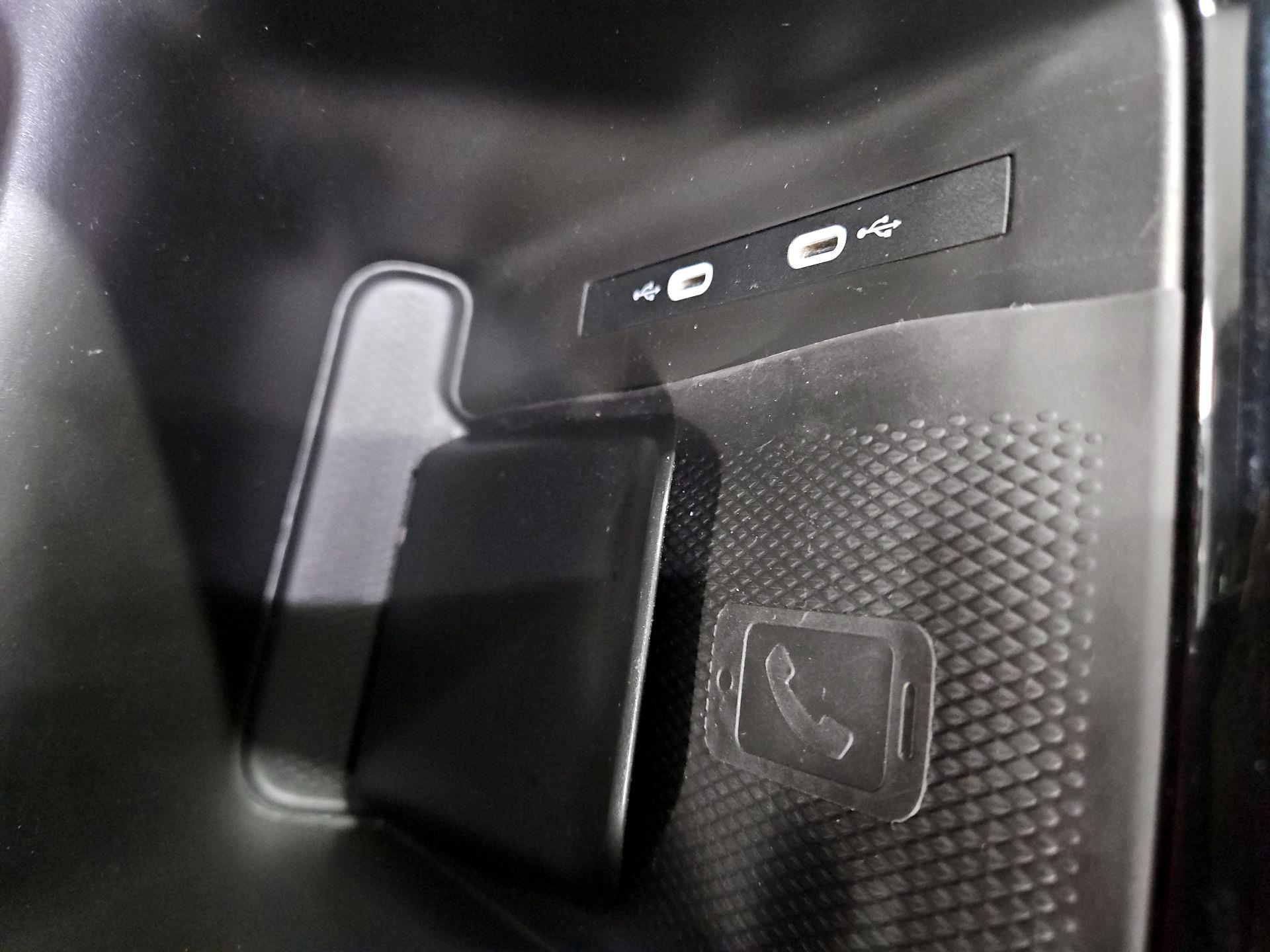 Thumbnail: 2023 Volkswagen ID.4 - 19