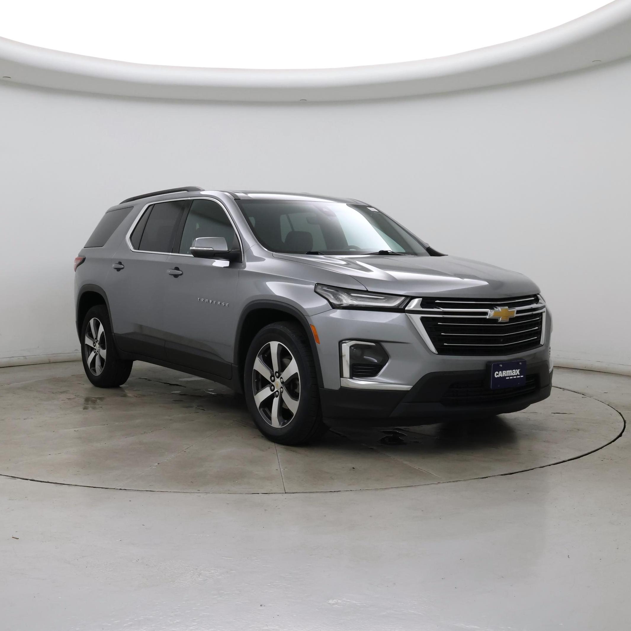 Gray 2023 Chevrolet Traverse SUV / Crossover Four-Wheel Drive Automatic
