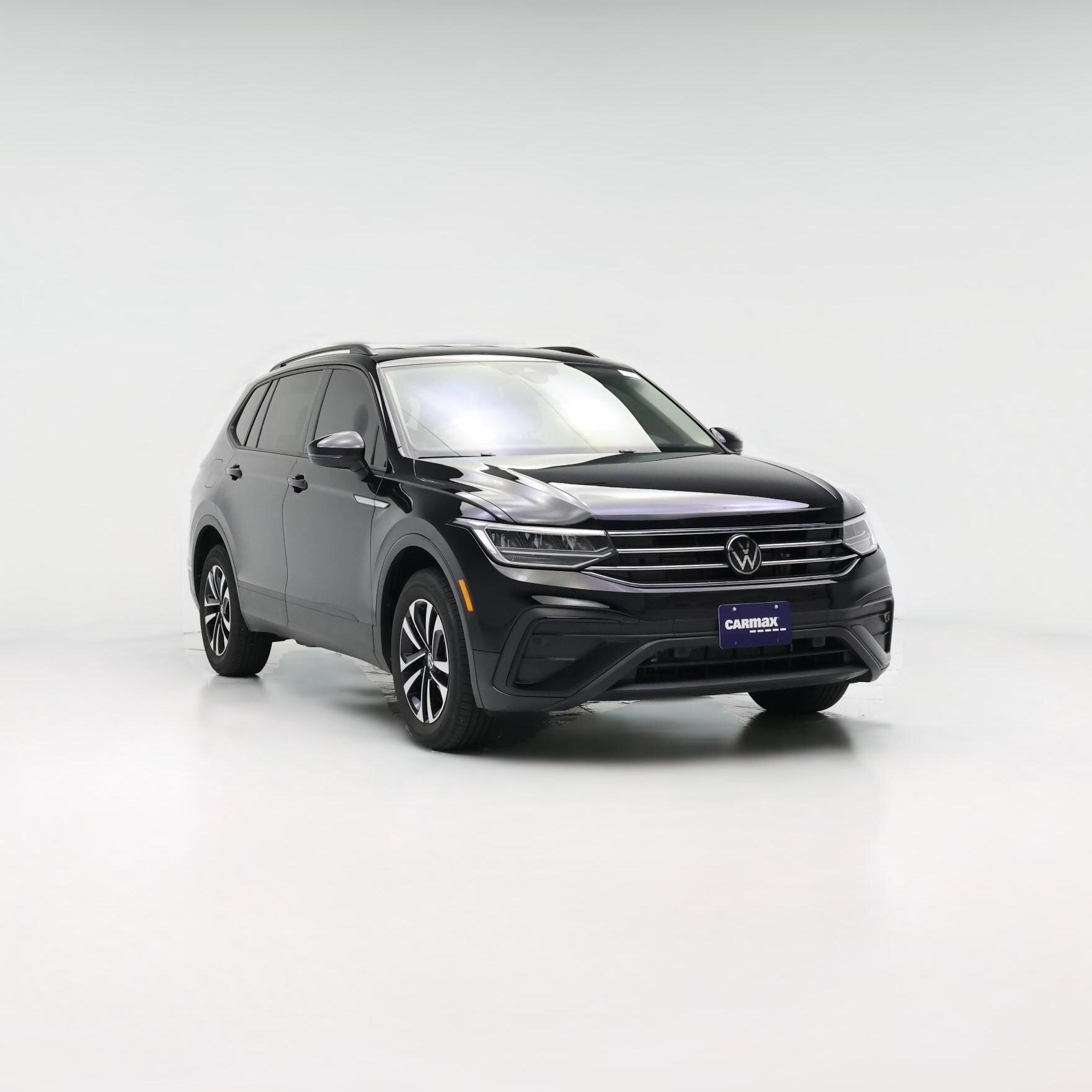 Thumbnail: 2023 Volkswagen Tiguan - 1