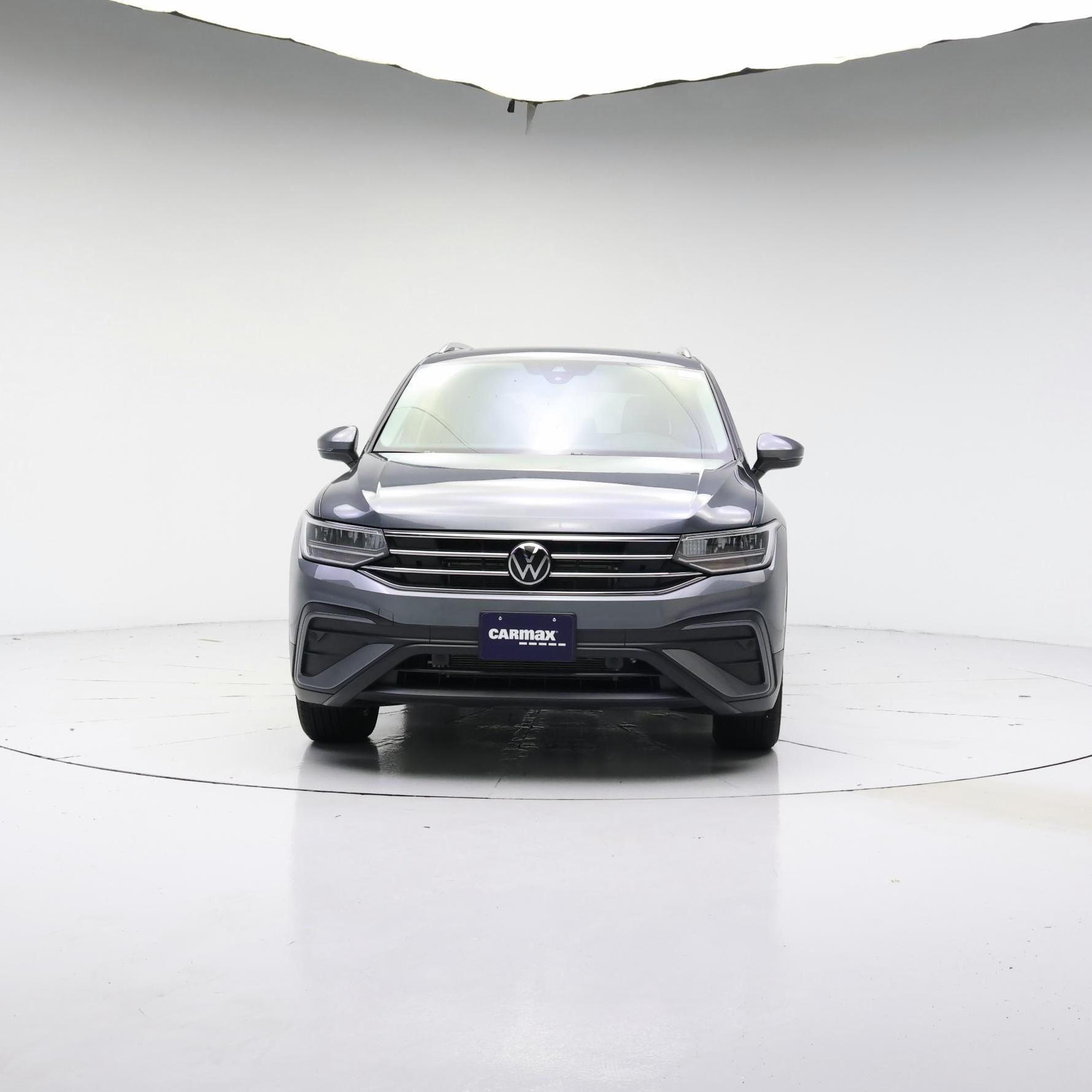 Thumbnail: 2023 Volkswagen Tiguan - 5