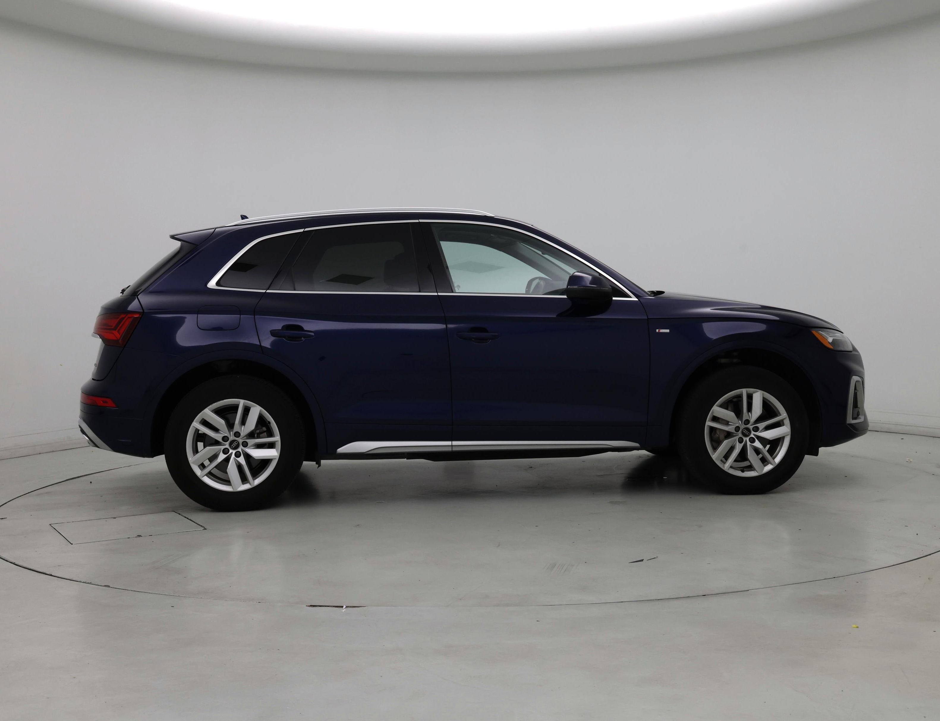 Thumbnail: 2023 Audi Q5 - 7