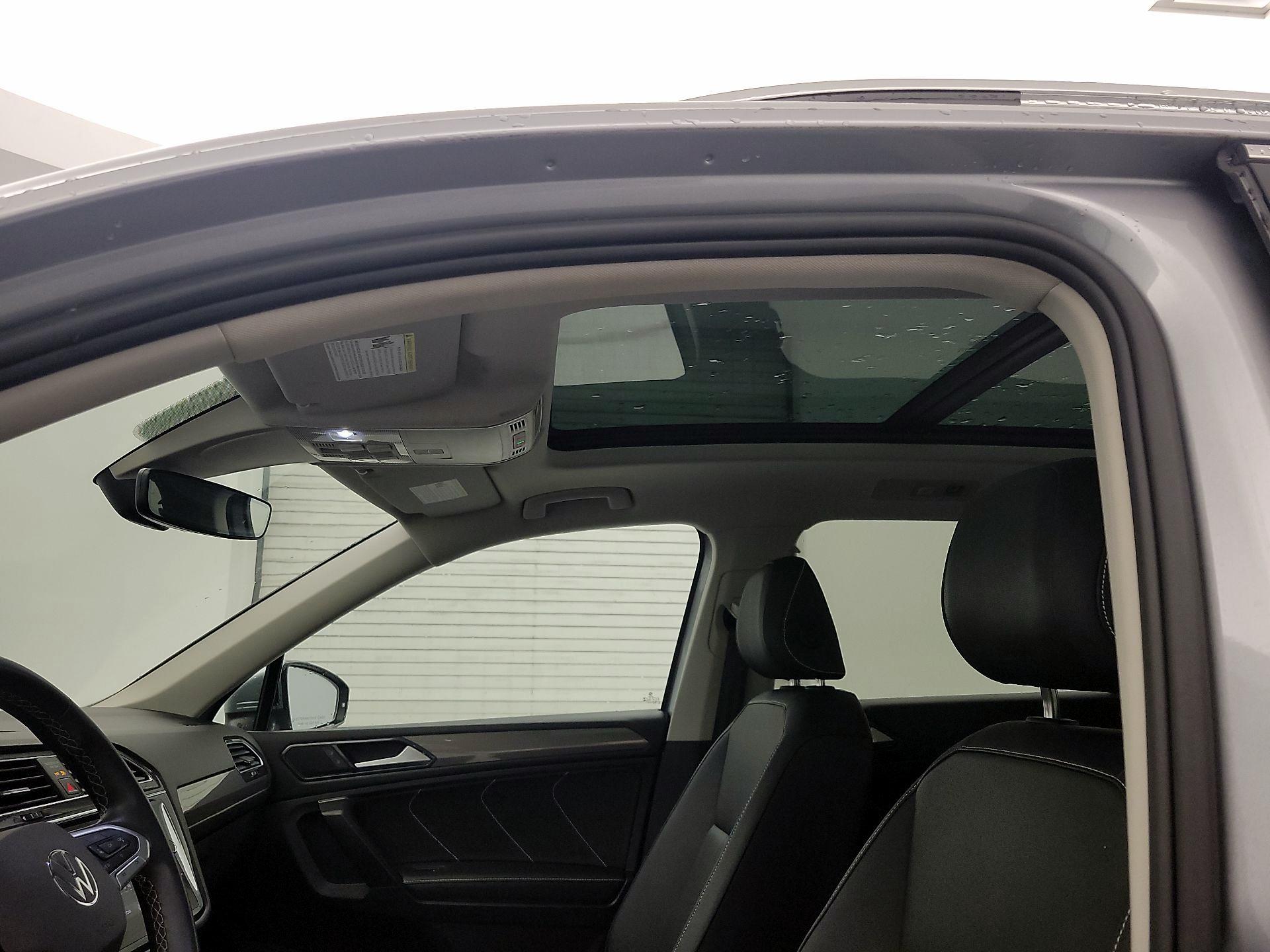Thumbnail: 2023 Volkswagen Tiguan - 19