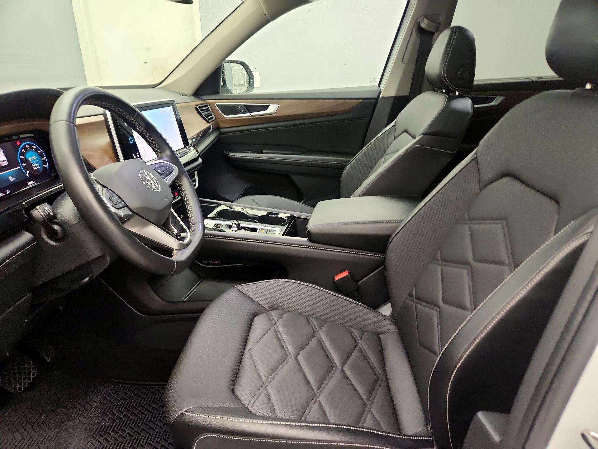 Thumbnail: 2024 Volkswagen Atlas - 11
