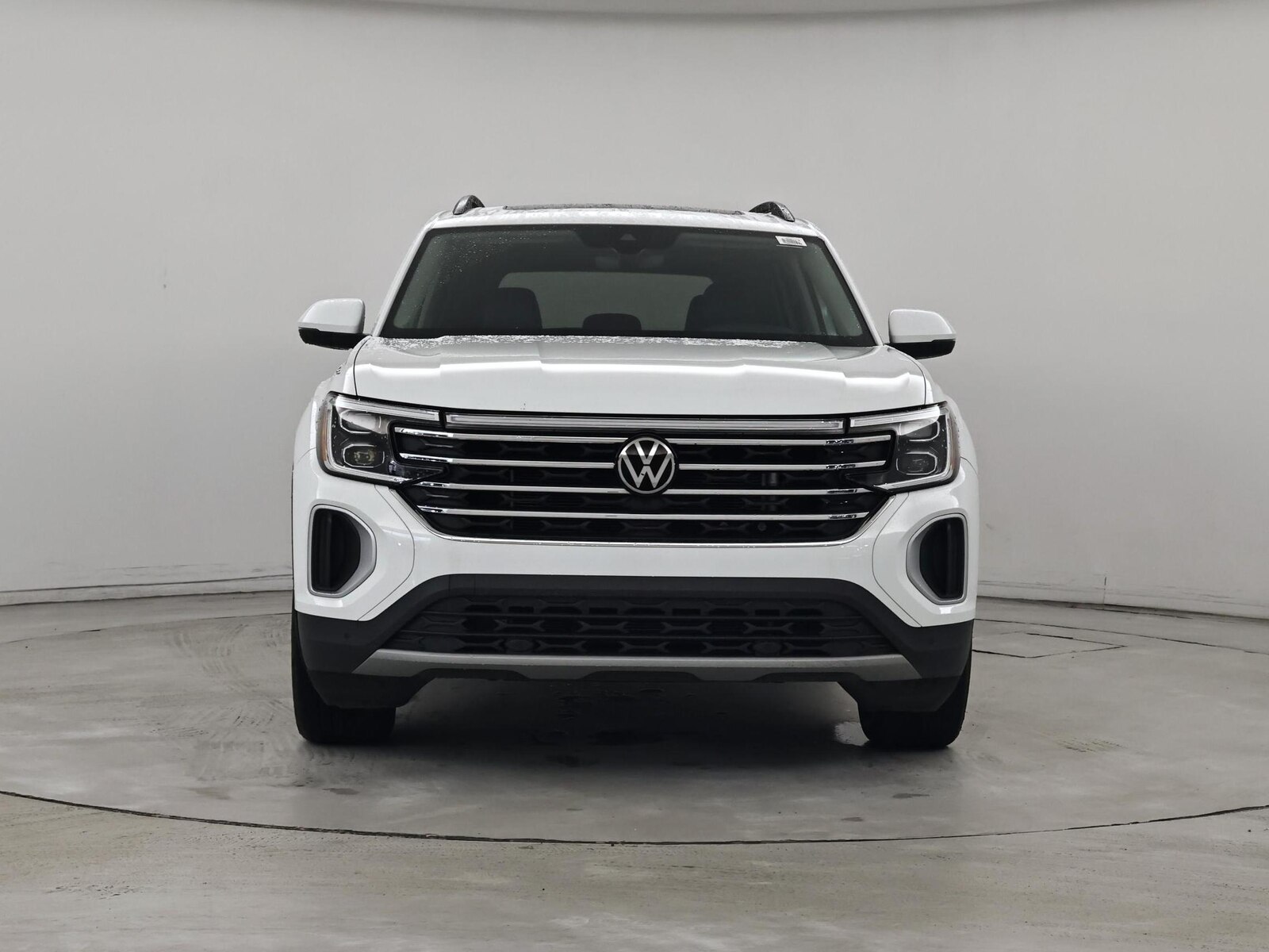 2024 Volkswagen Atlas SE w/Tech - Photo 6