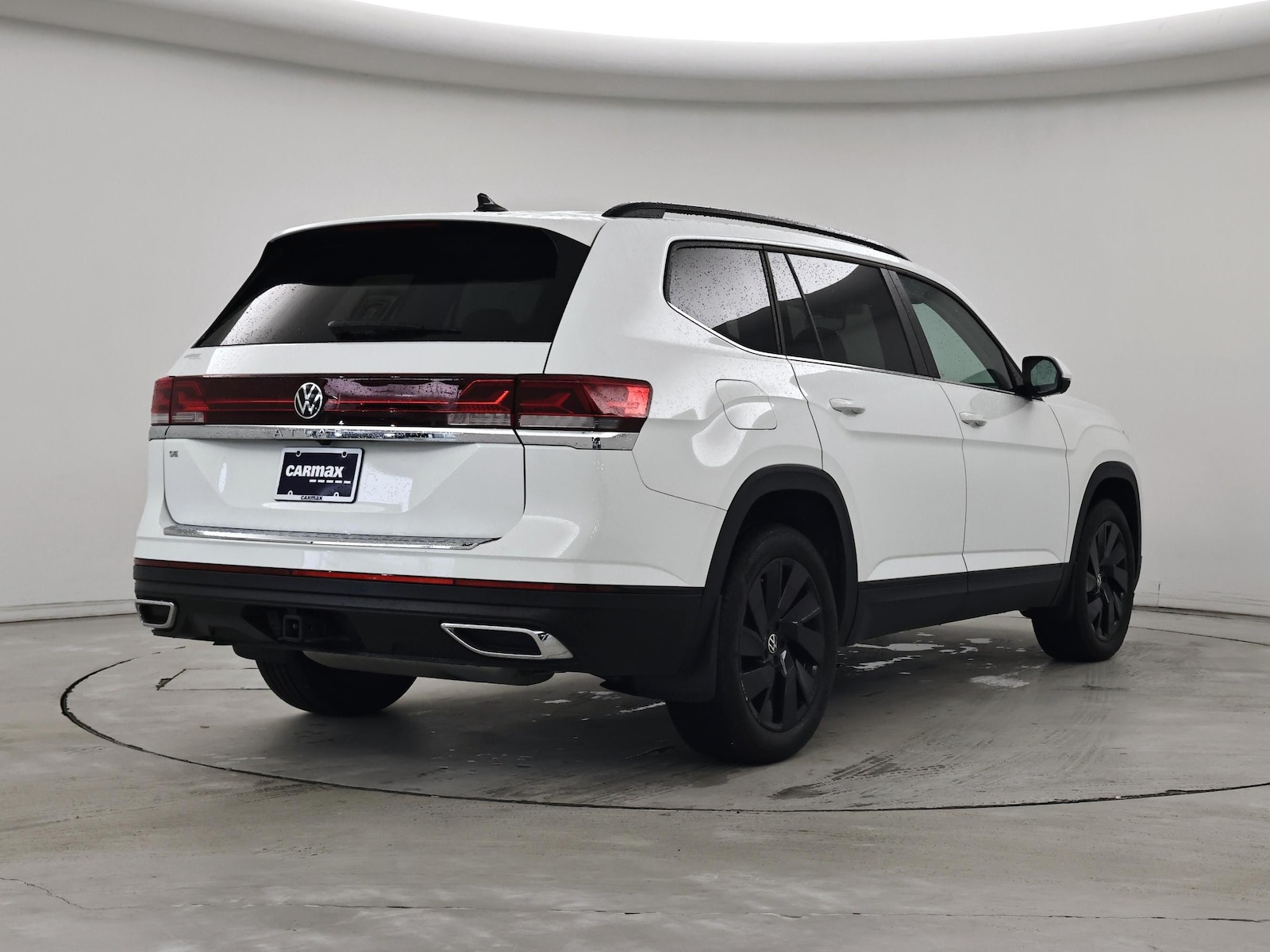 2024 Volkswagen Atlas SE w/Tech - Photo 9
