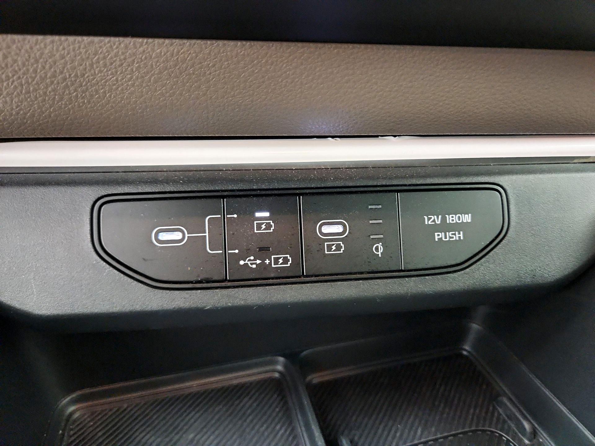 Thumbnail: 2025 Kia Carnival - 19
