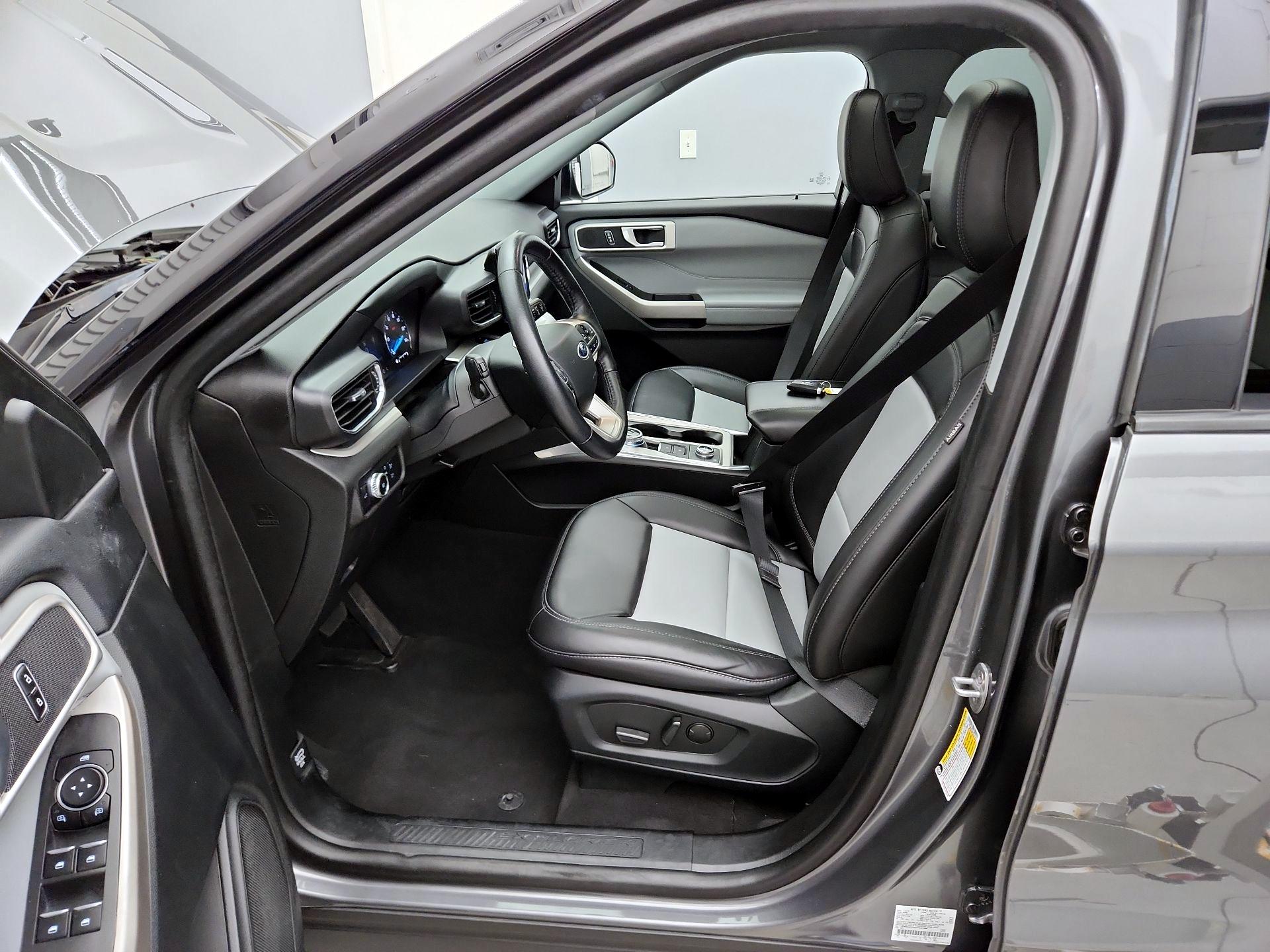 Thumbnail: 2023 Ford Explorer - 11