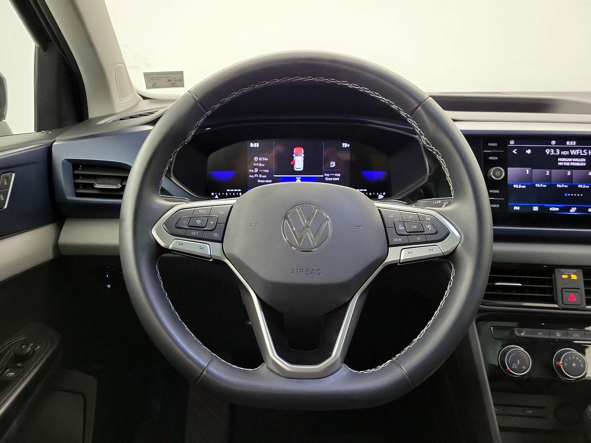 Thumbnail: 2023 Volkswagen Taos - 10