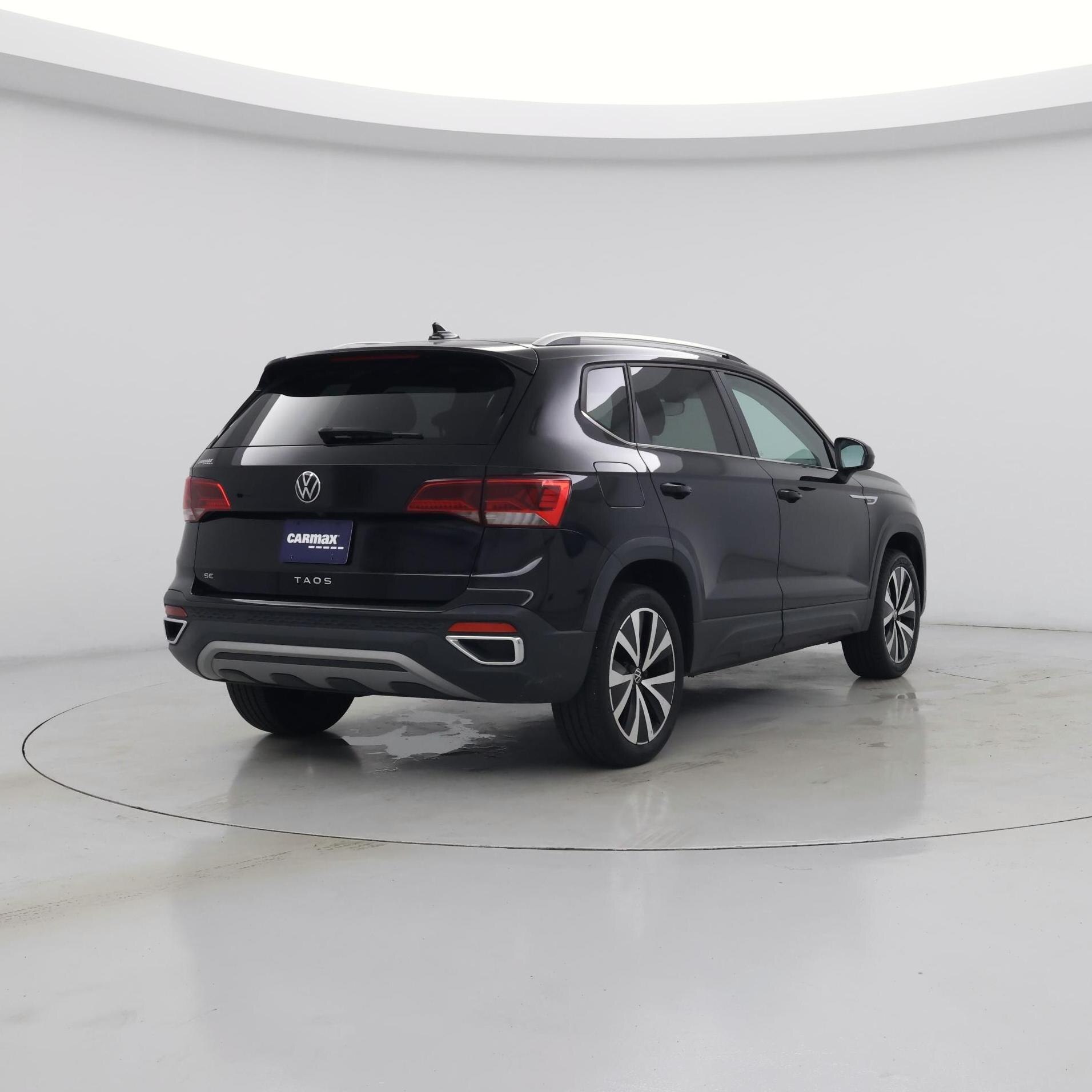 Thumbnail: 2023 Volkswagen Taos - 8