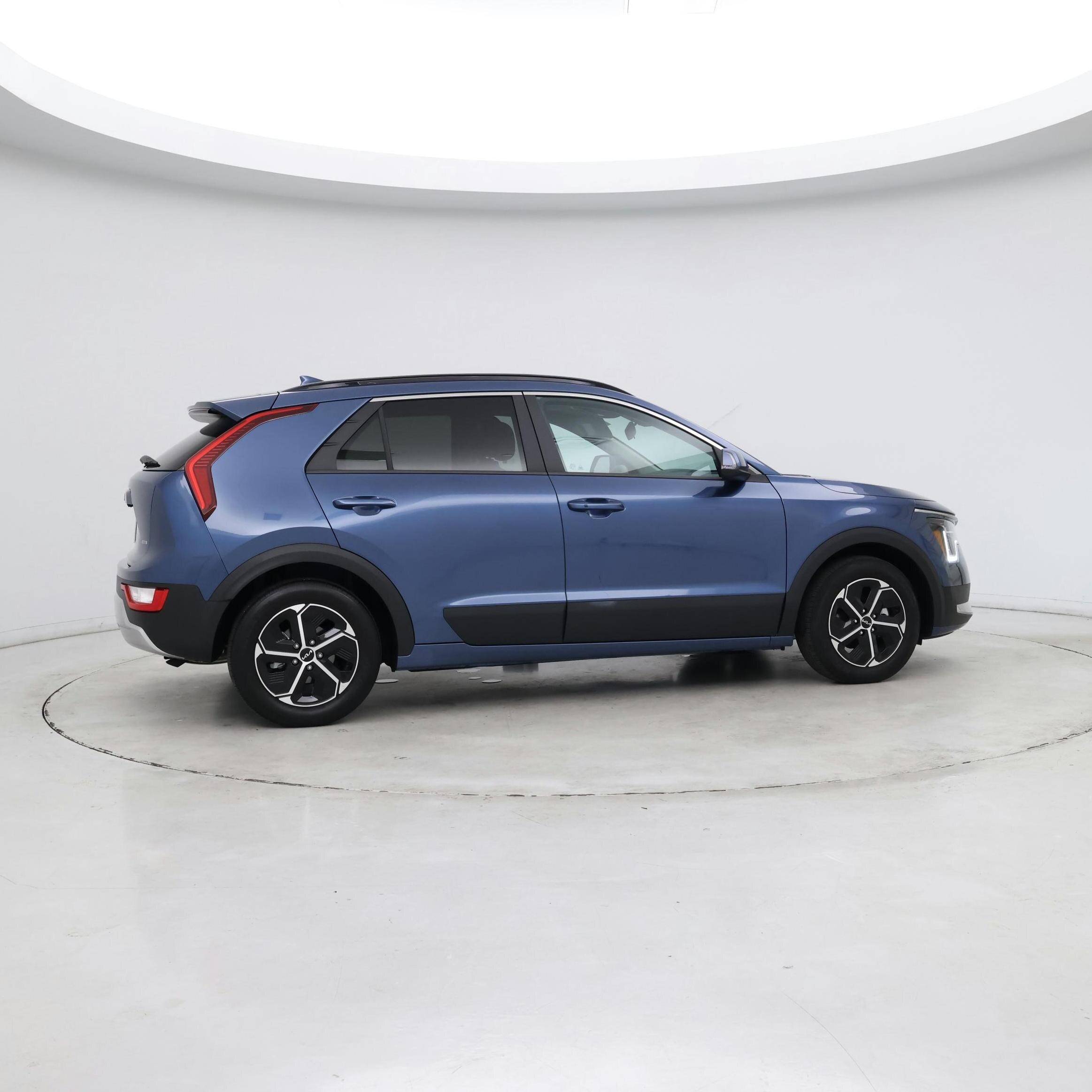 Thumbnail: 2024 Kia Niro - 8