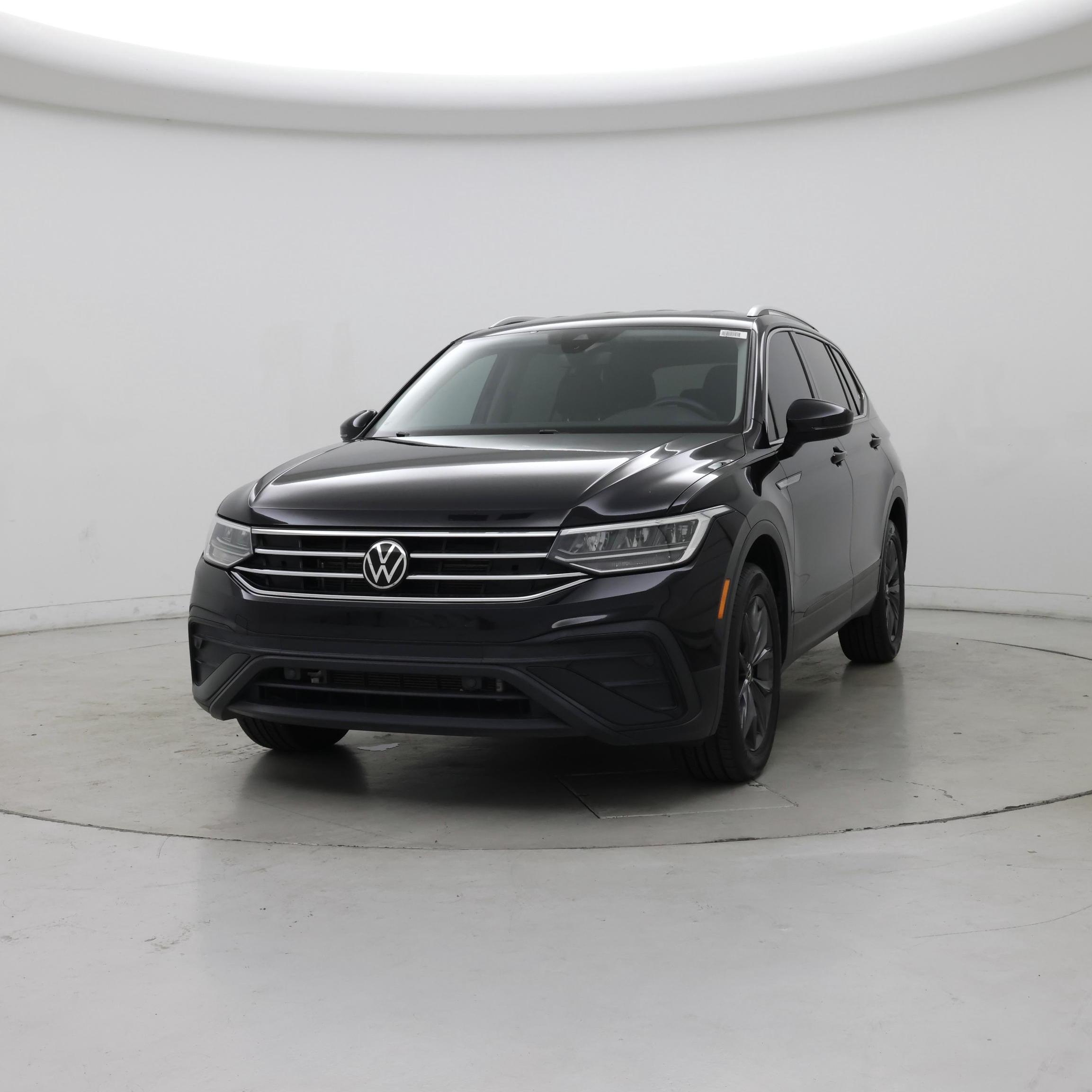 Thumbnail: 2023 Volkswagen Tiguan - 5
