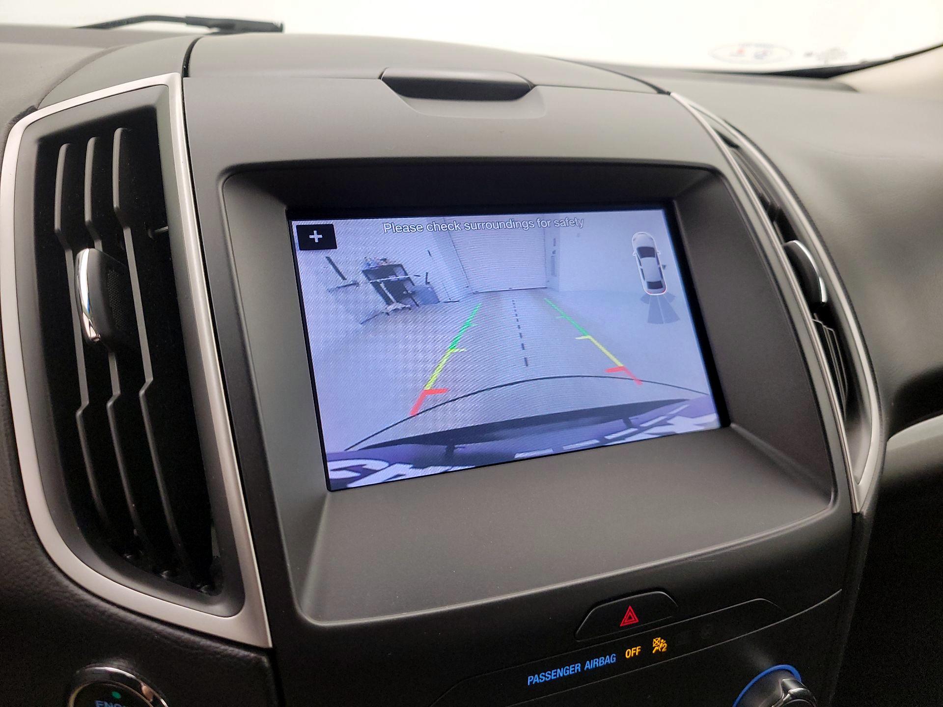 Thumbnail: 2019 Ford Edge - 14