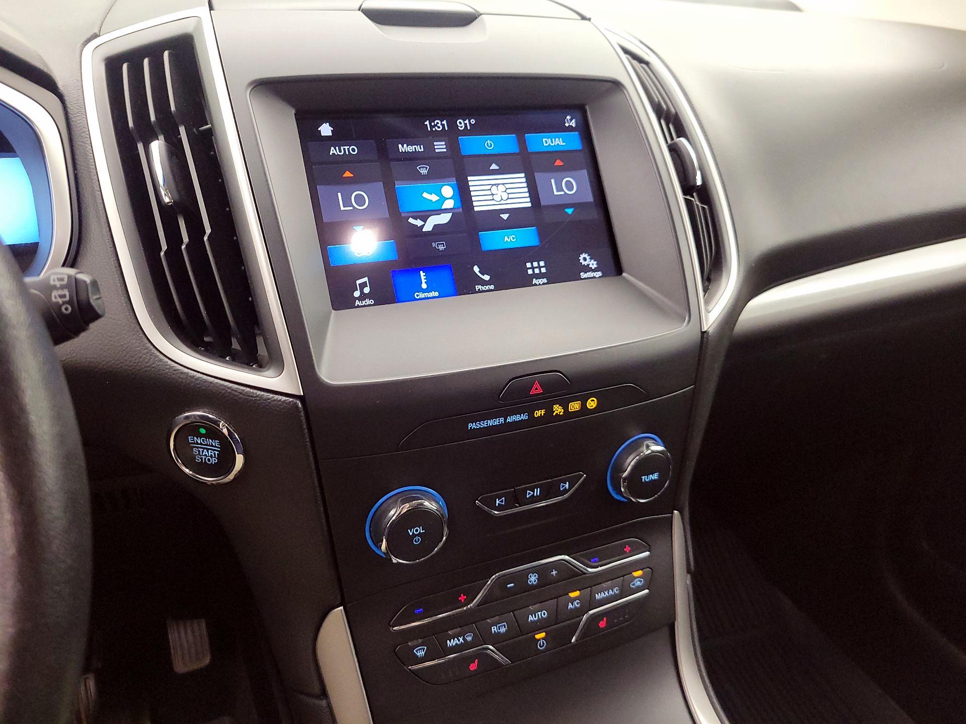 Thumbnail: 2019 Ford Edge - 16