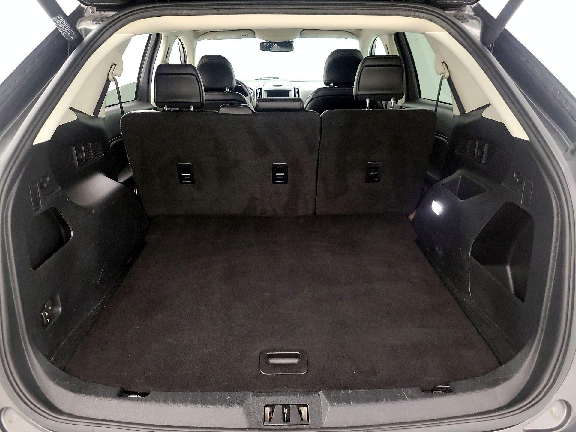 Thumbnail: 2019 Ford Edge - 20