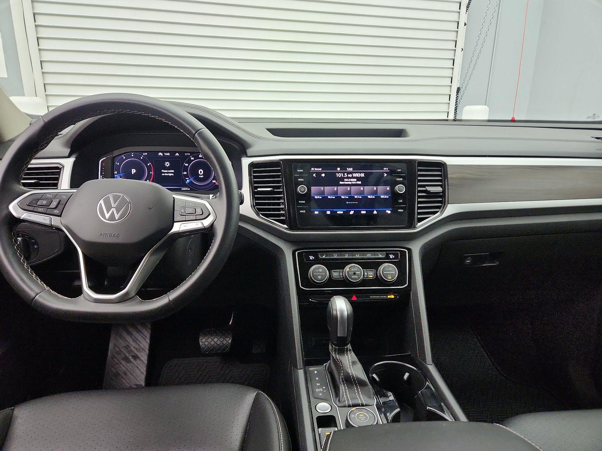 Thumbnail: 2023 Volkswagen Atlas - 9