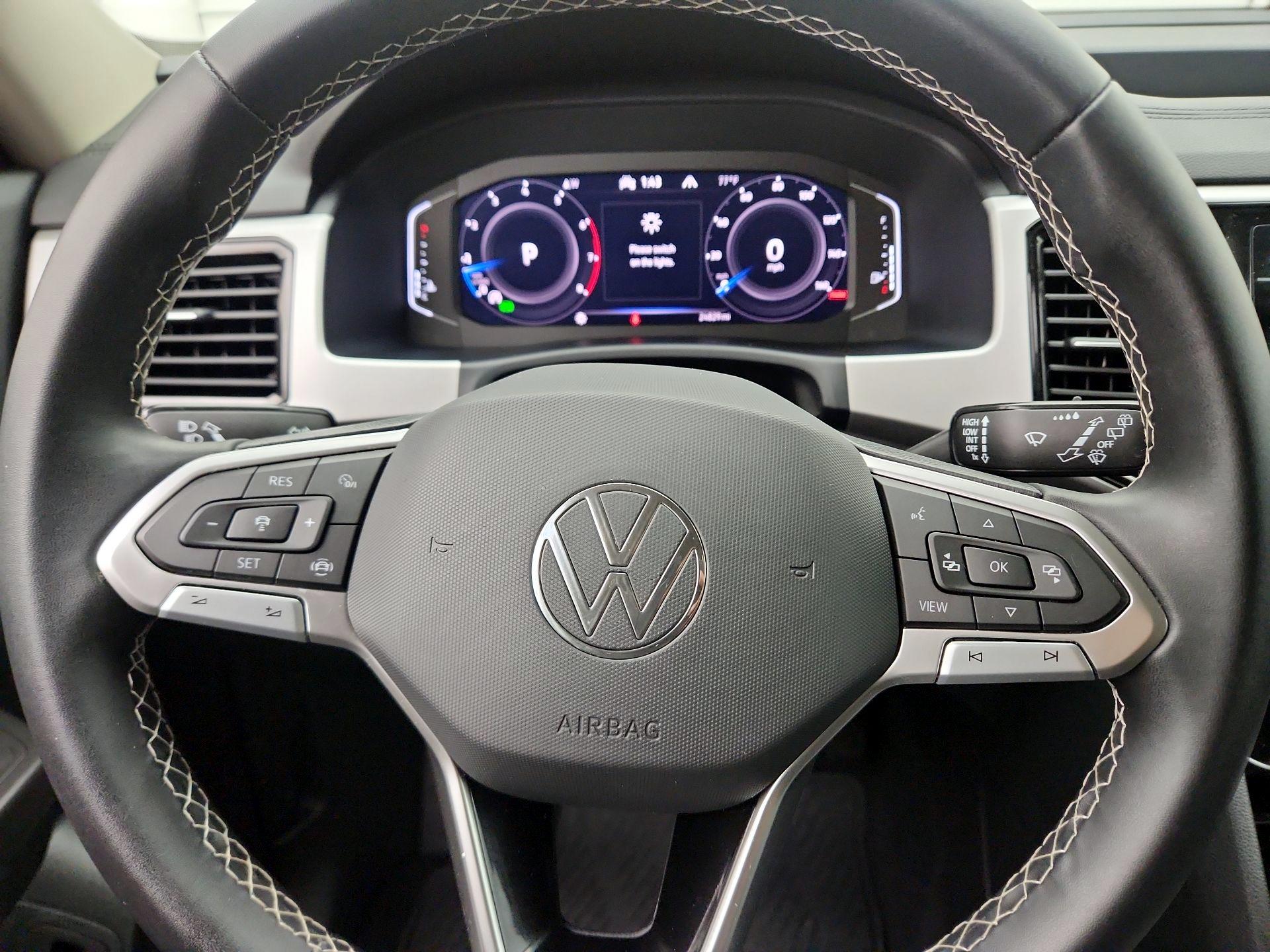 Thumbnail: 2023 Volkswagen Atlas - 10