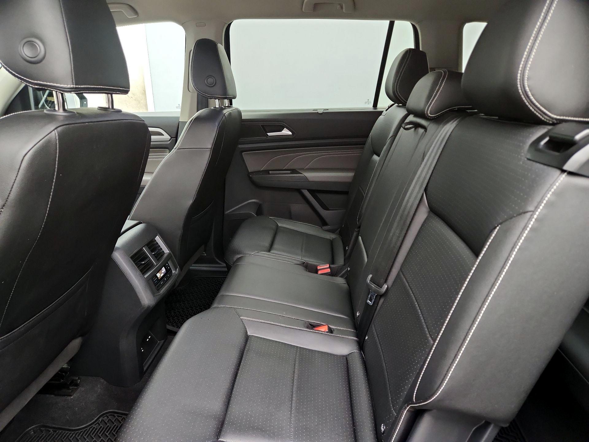 Thumbnail: 2023 Volkswagen Atlas - 19